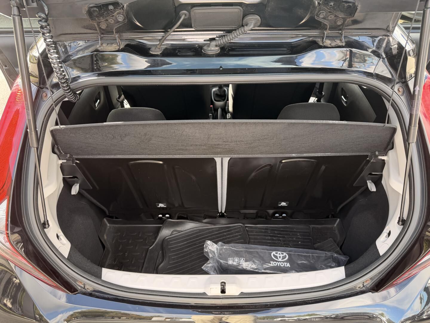 Billede af Toyota Aygo 1,0 VVT-I X-plore DAB+ Safety Sense 72HK 5d