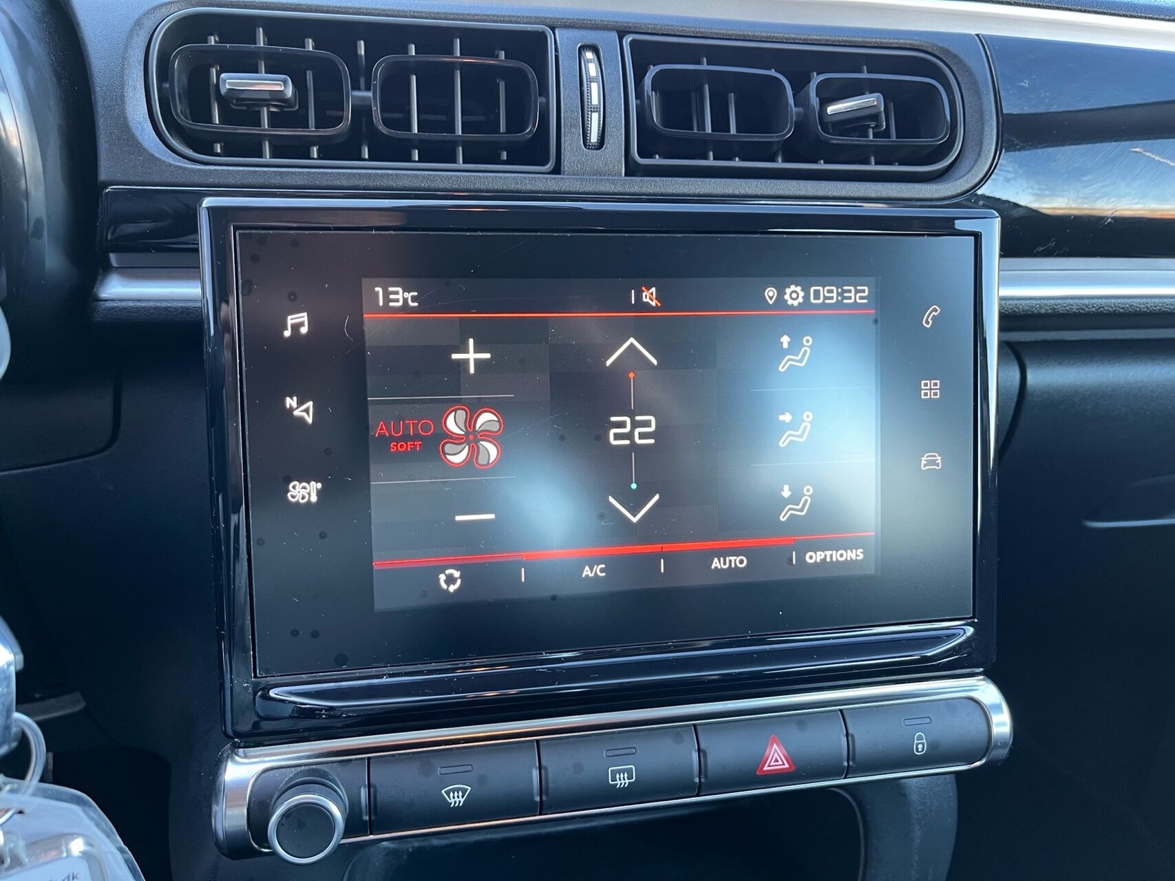 Billede af Citroën C3 1,2 PureTech Supreme start/stop 82HK 5d