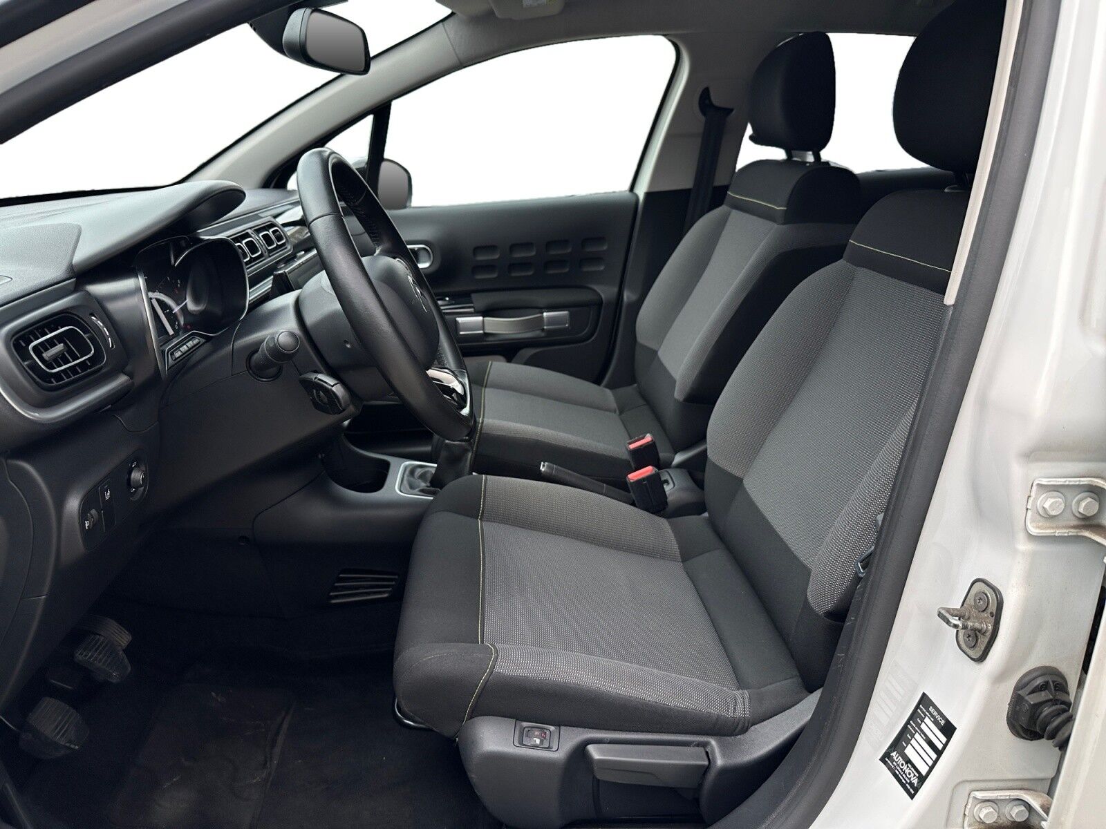 Billede af Citroën C3 1,2 PureTech VTR Attaque start/stop 82HK 5d