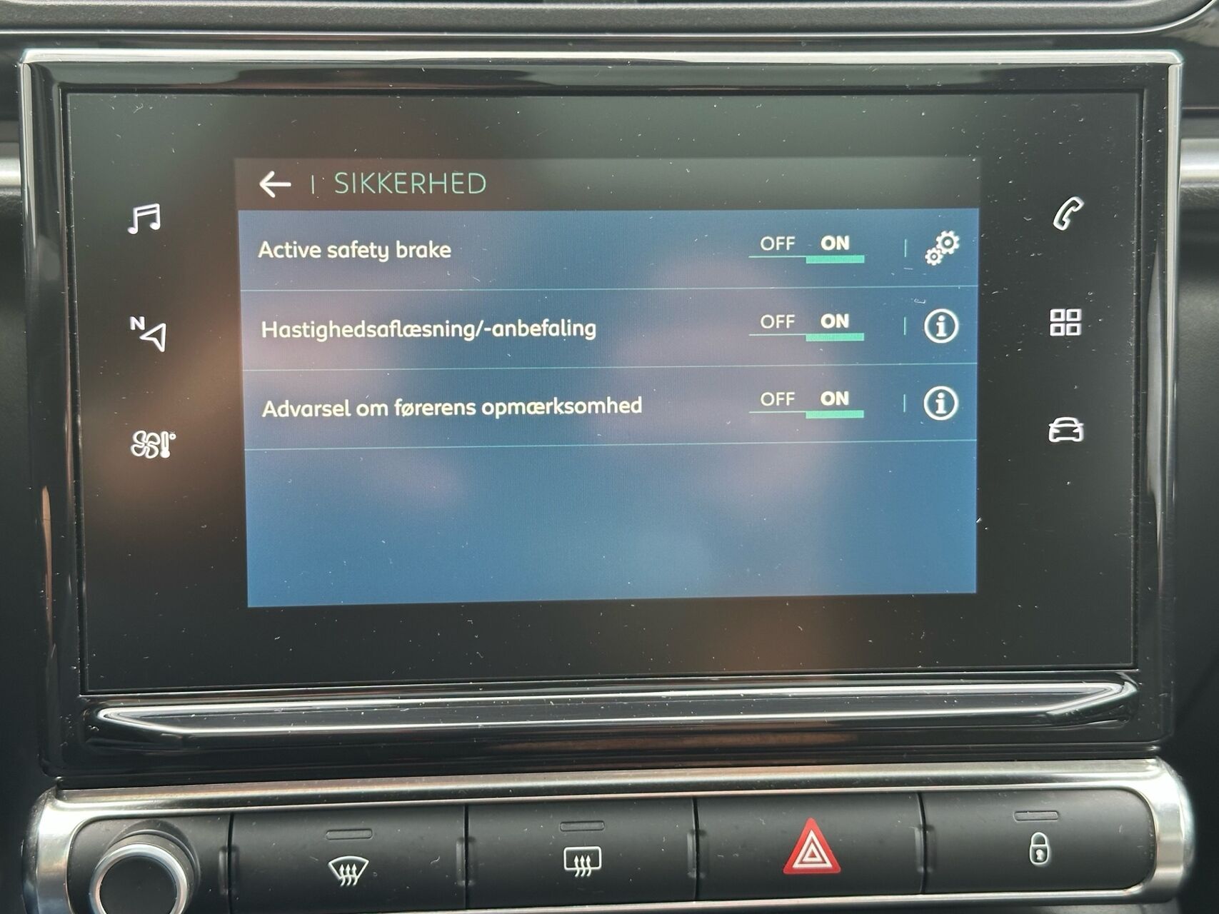 Billede af Citroën C3 1,2 PureTech VTR Attaque start/stop 82HK 5d