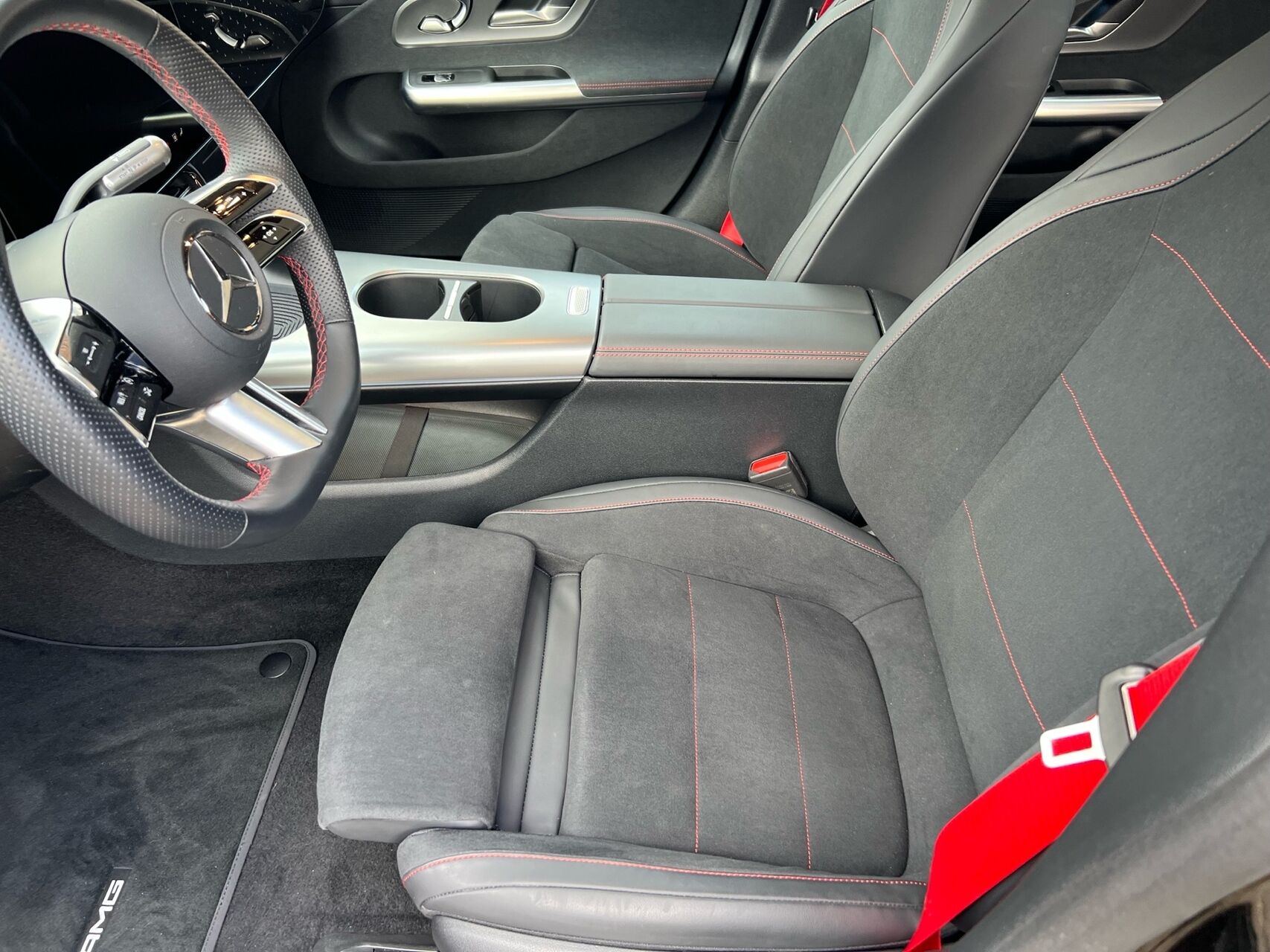 Billede af Mercedes-Benz CLA250+ EL AMG Line 272HK 5d Aut.