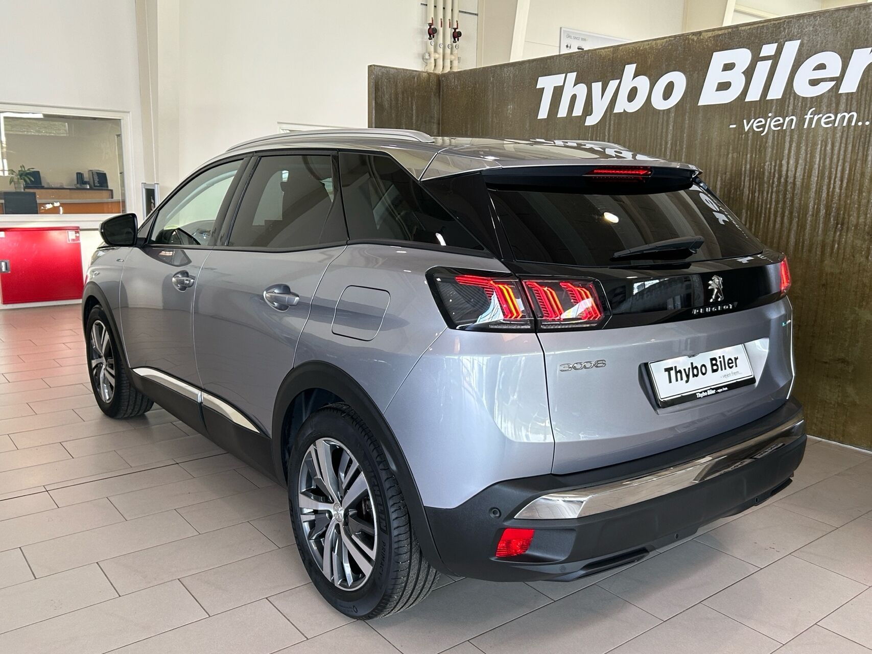 Billede af Peugeot 3008 1,6 PureTech  Plugin-hybrid Allure Pack EAT8 225HK 5d 8g Aut.