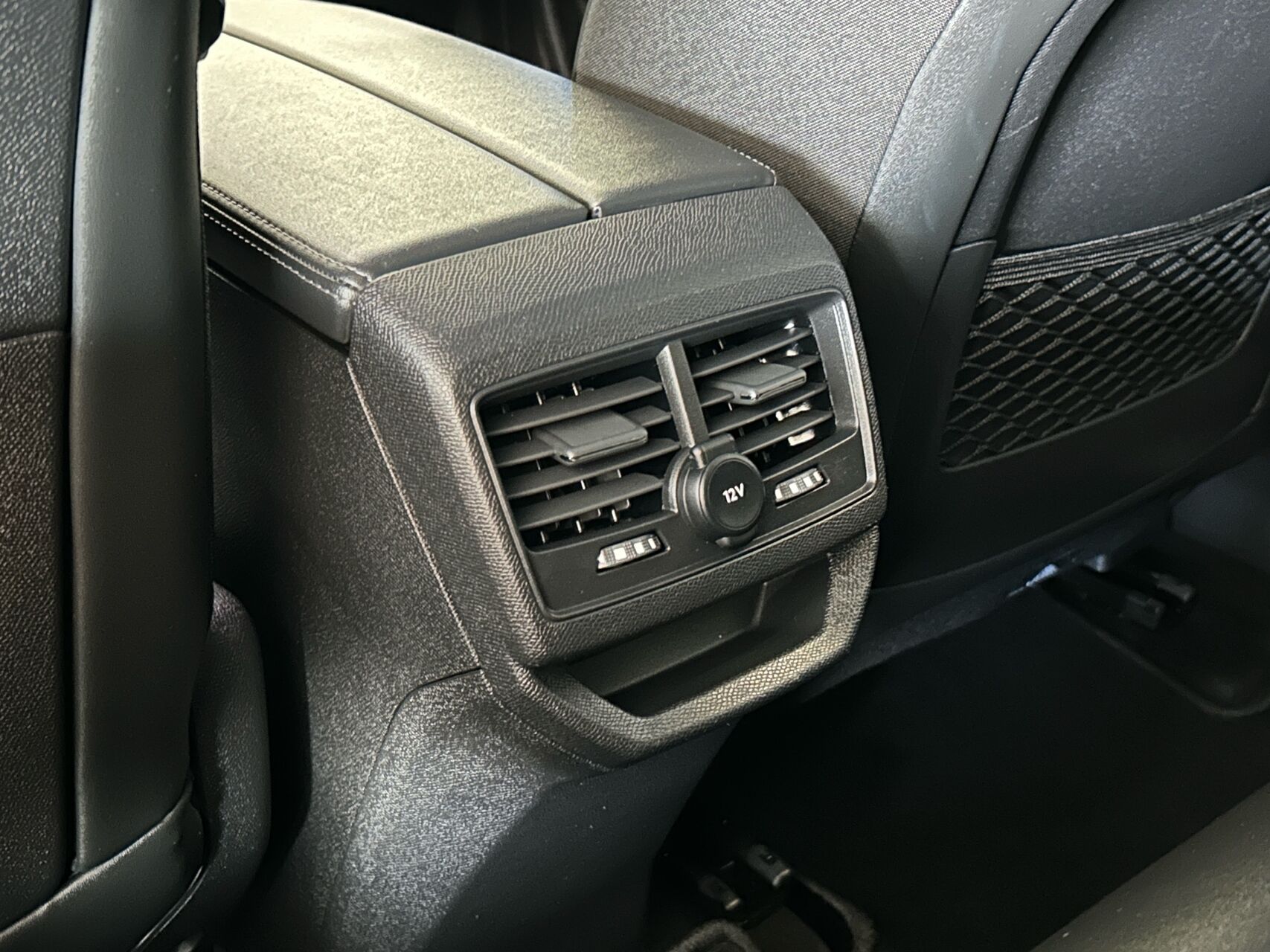 Billede af Peugeot 3008 1,6 PureTech  Plugin-hybrid Allure Pack EAT8 225HK 5d 8g Aut.