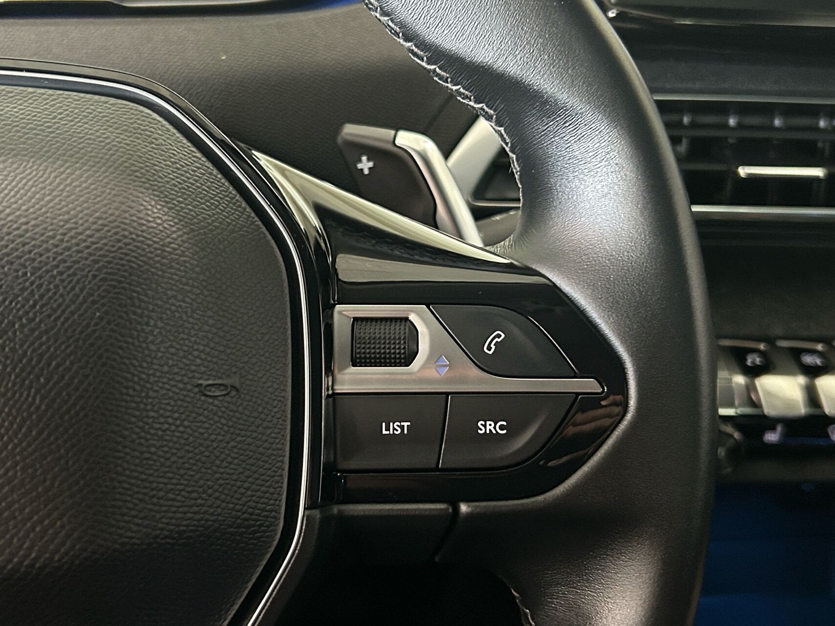 Billede af Peugeot 3008 1,6 PureTech  Plugin-hybrid Allure Pack EAT8 225HK 5d 8g Aut.