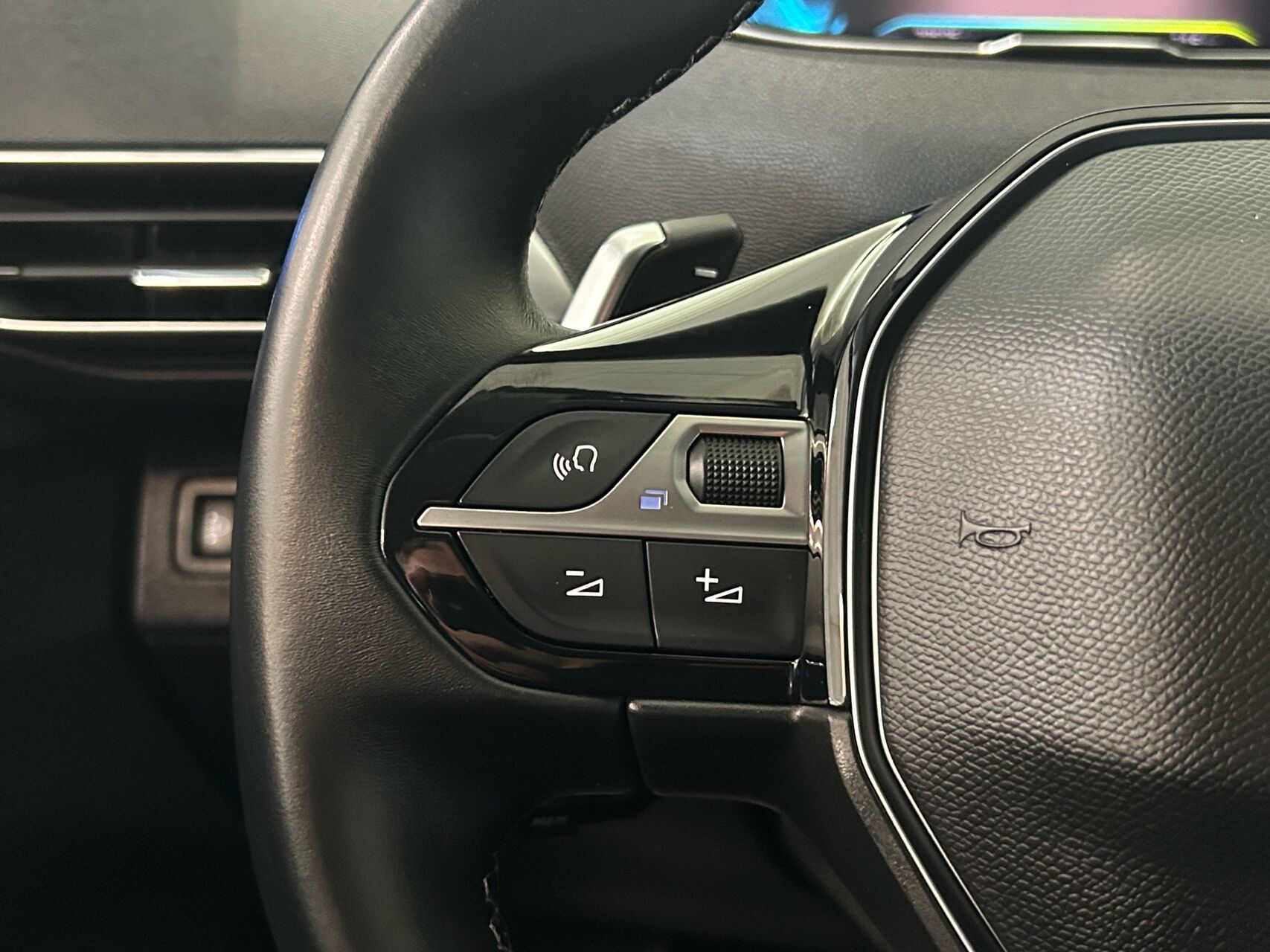 Billede af Peugeot 3008 1,6 PureTech  Plugin-hybrid Allure Pack EAT8 225HK 5d 8g Aut.