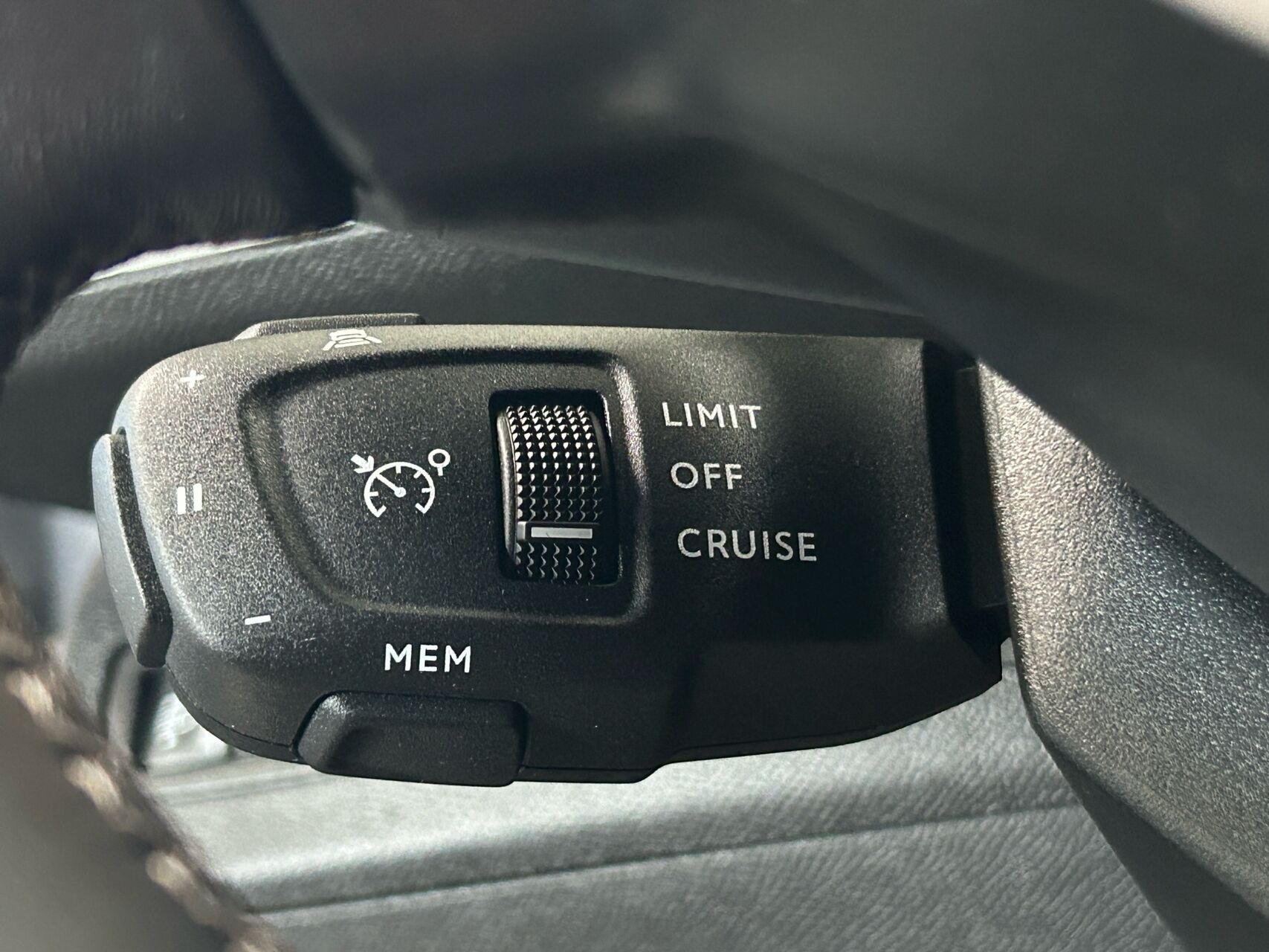 Billede af Peugeot 3008 1,6 PureTech  Plugin-hybrid Allure Pack EAT8 225HK 5d 8g Aut.
