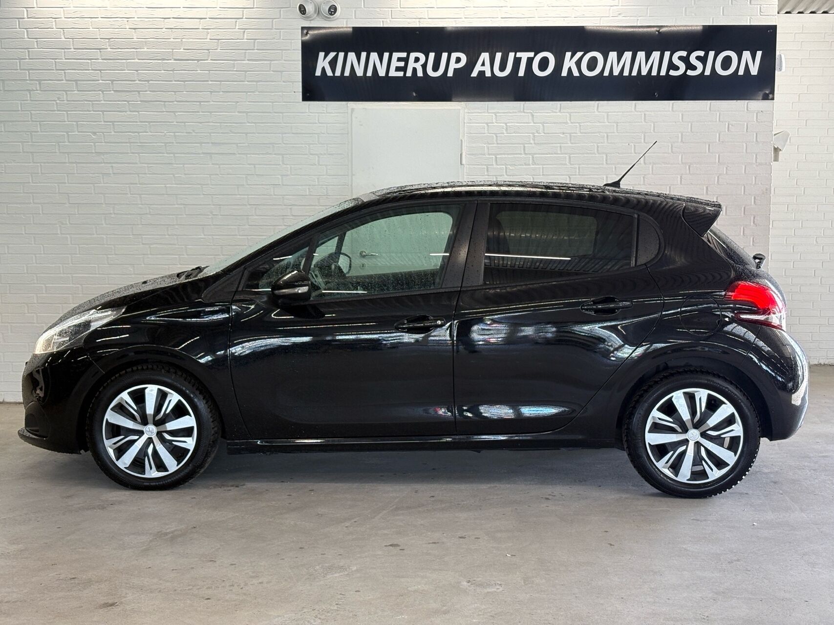 Billede af Peugeot 208 1,5 BlueHDi Signature+ 100HK 5d