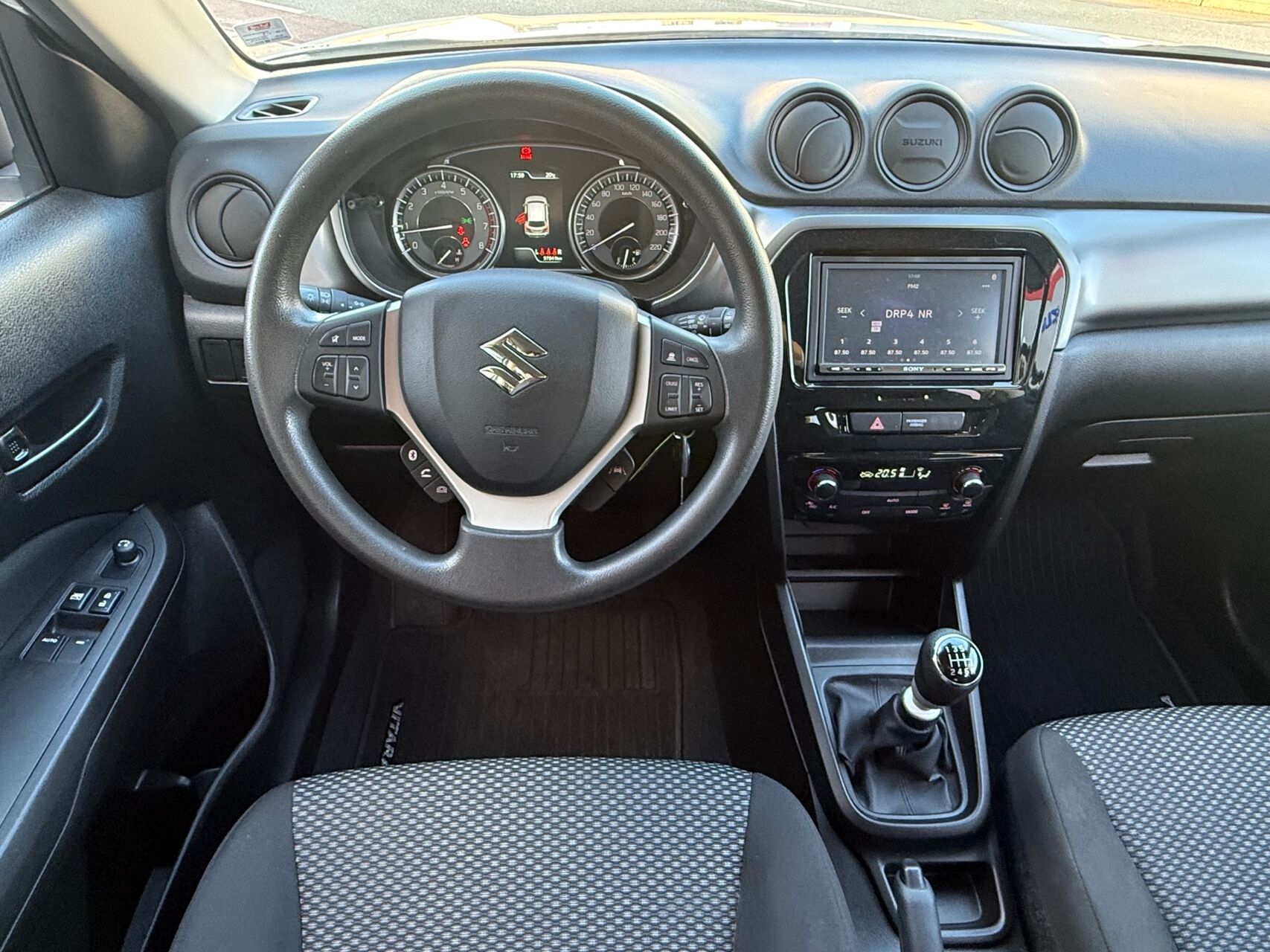 Billede af Suzuki Vitara 1,4 Boosterjet  Mild hybrid Touch 129HK 5d 6g