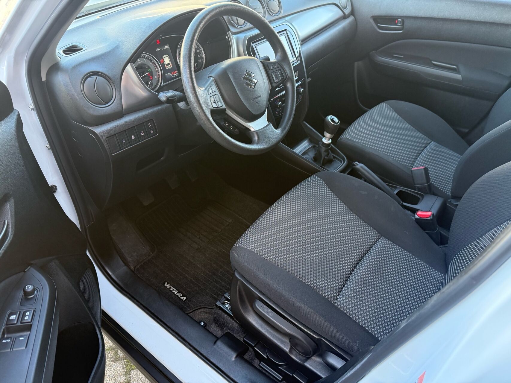 Billede af Suzuki Vitara 1,4 Boosterjet  Mild hybrid Touch 129HK 5d 6g