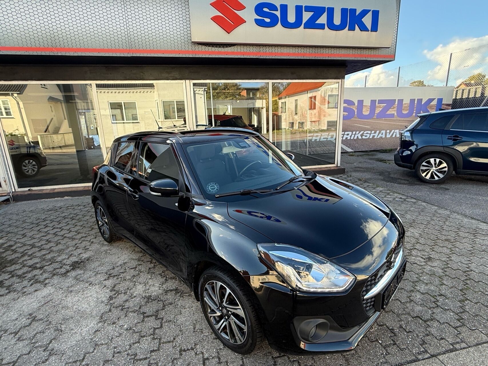 Billede af Suzuki Swift 1,2 Dualjet  Mild hybrid Exclusive AEB SKY 83HK 5d