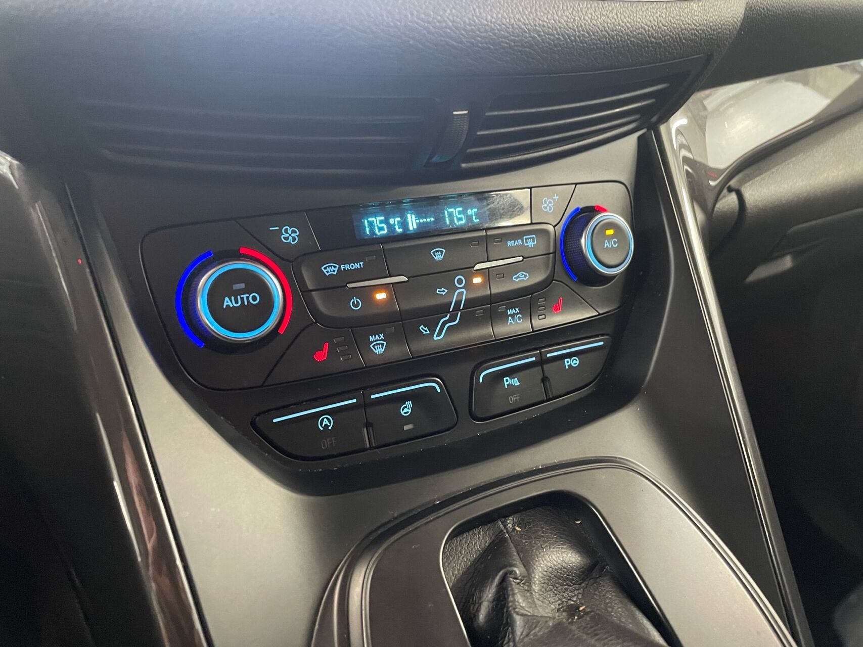 Billede af Ford C-MAX 1,5 TDCi Titanium Powershift 120HK 6g Aut.