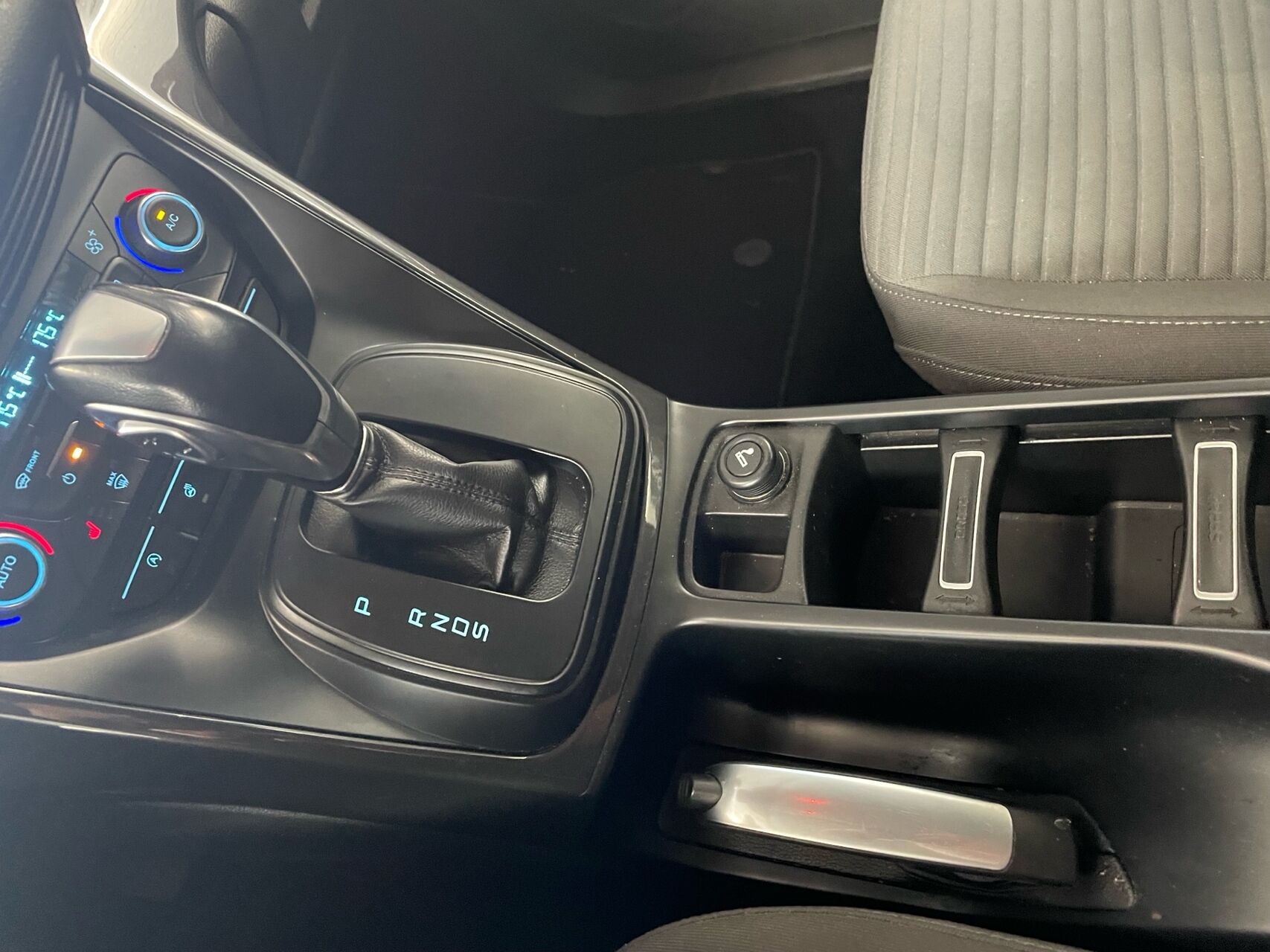 Billede af Ford C-MAX 1,5 TDCi Titanium Powershift 120HK 6g Aut.