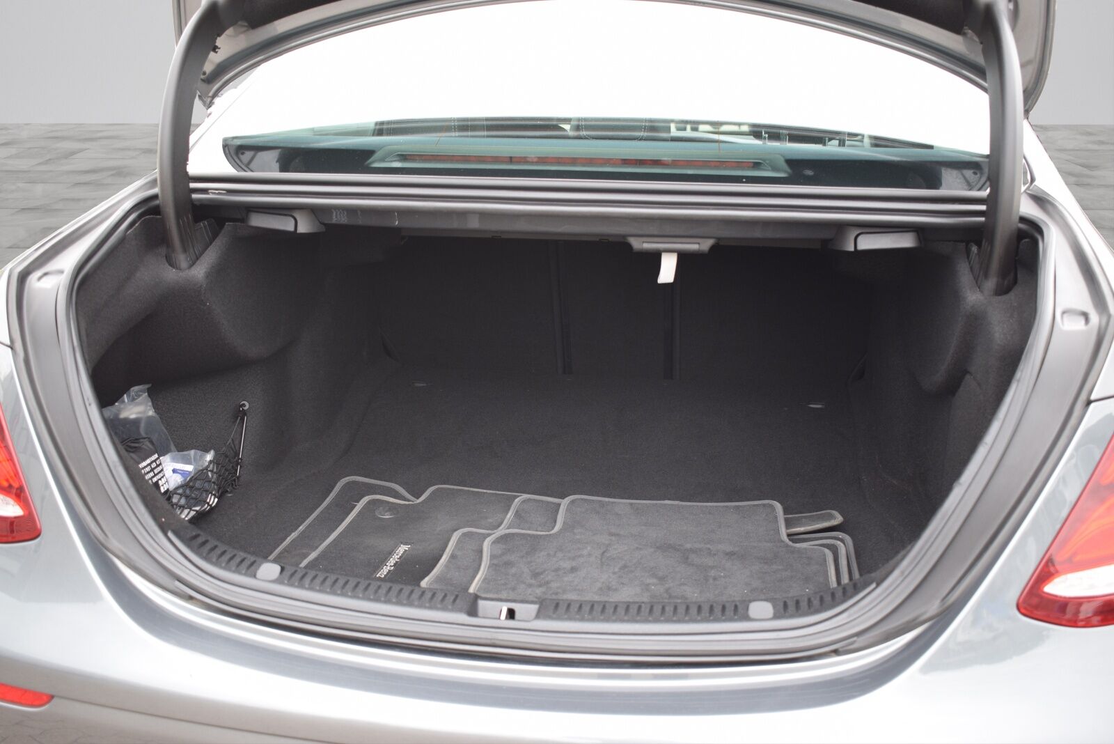Billede af Mercedes-Benz E220 d 2,0 D AMG Line 9G-Tronic 194HK Aut.