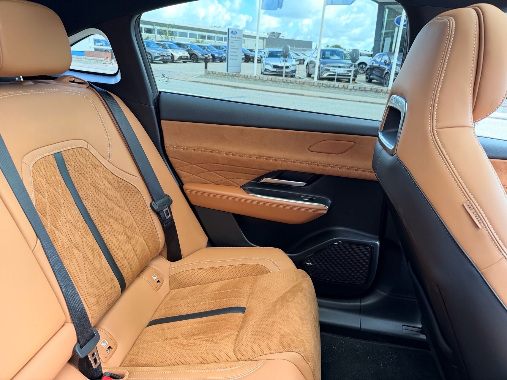 Billede af Mazda 6e EL Takumi Plus 245HK 5d Aut.