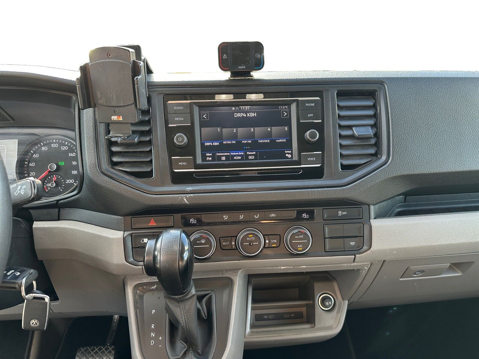 Billede af VW Crafter 35 L3H3 2,0 TDI SCR 177HK Van Aut.