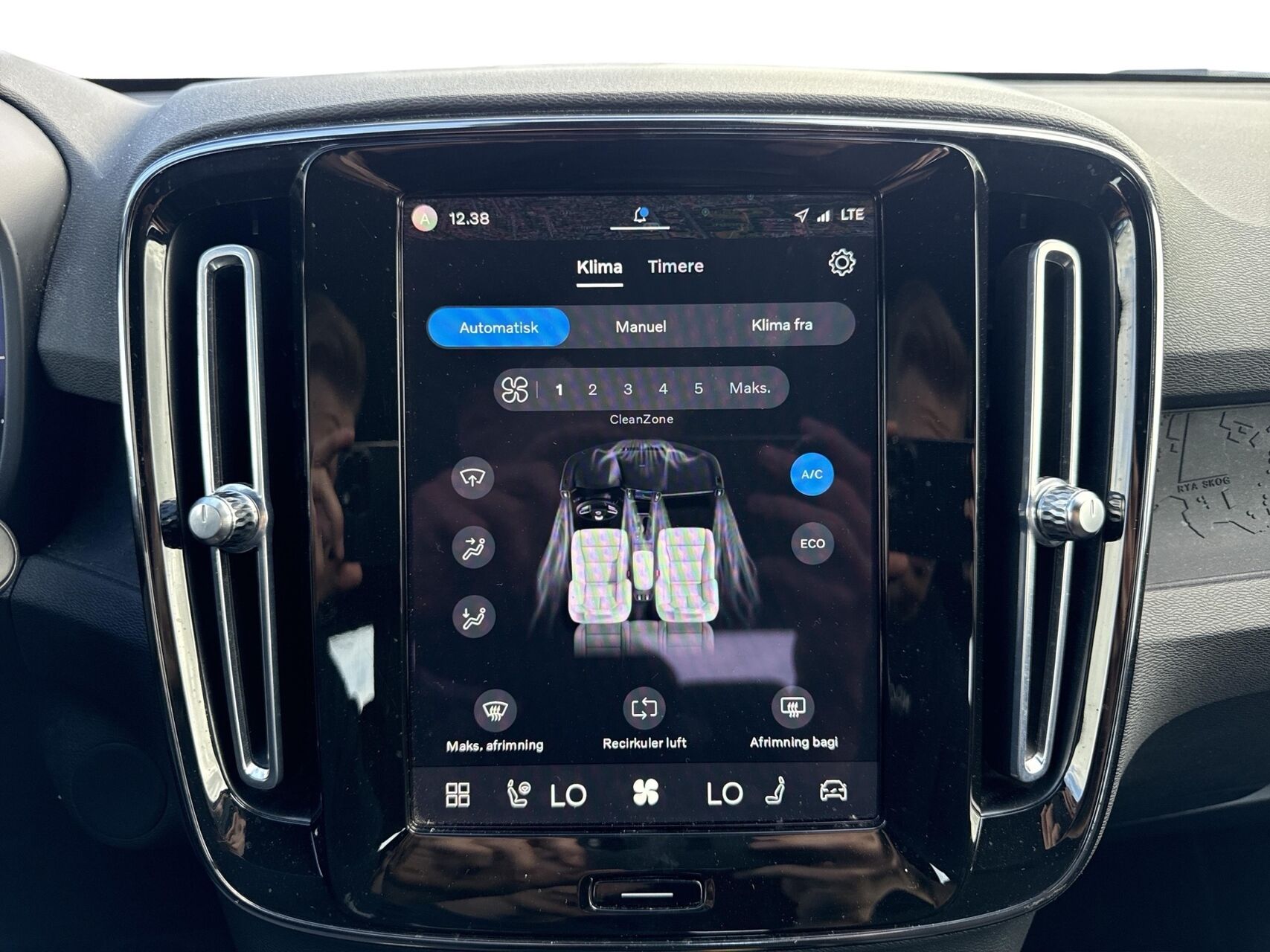 Billede af Volvo XC40 P6 Recharge Core 231HK 5d Aut.