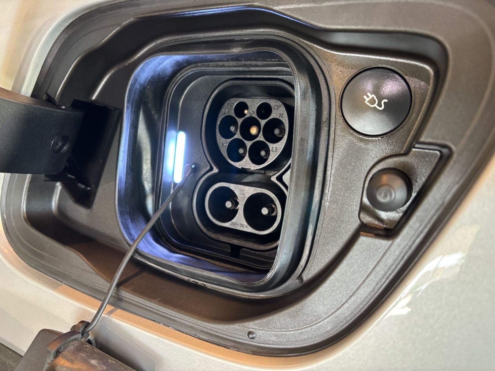 Billede af Volvo C40 Recharge Extended Range Ultimate 252HK 5d Aut.