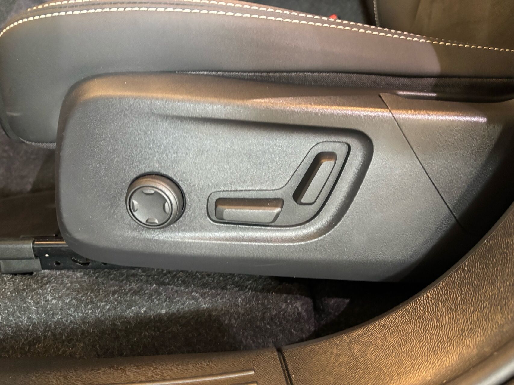Billede af Volvo C40 Recharge Extended Range Ultimate 252HK 5d Aut.