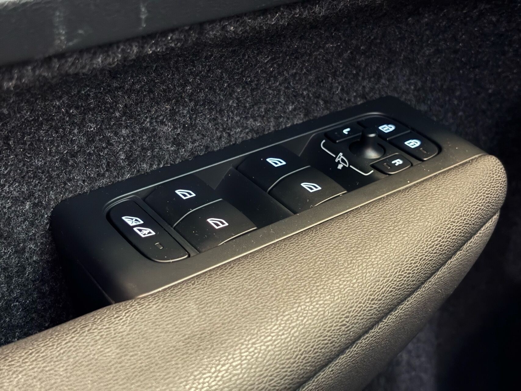 Billede af Volvo C40 Recharge Extended Range Ultimate 252HK 5d Aut.