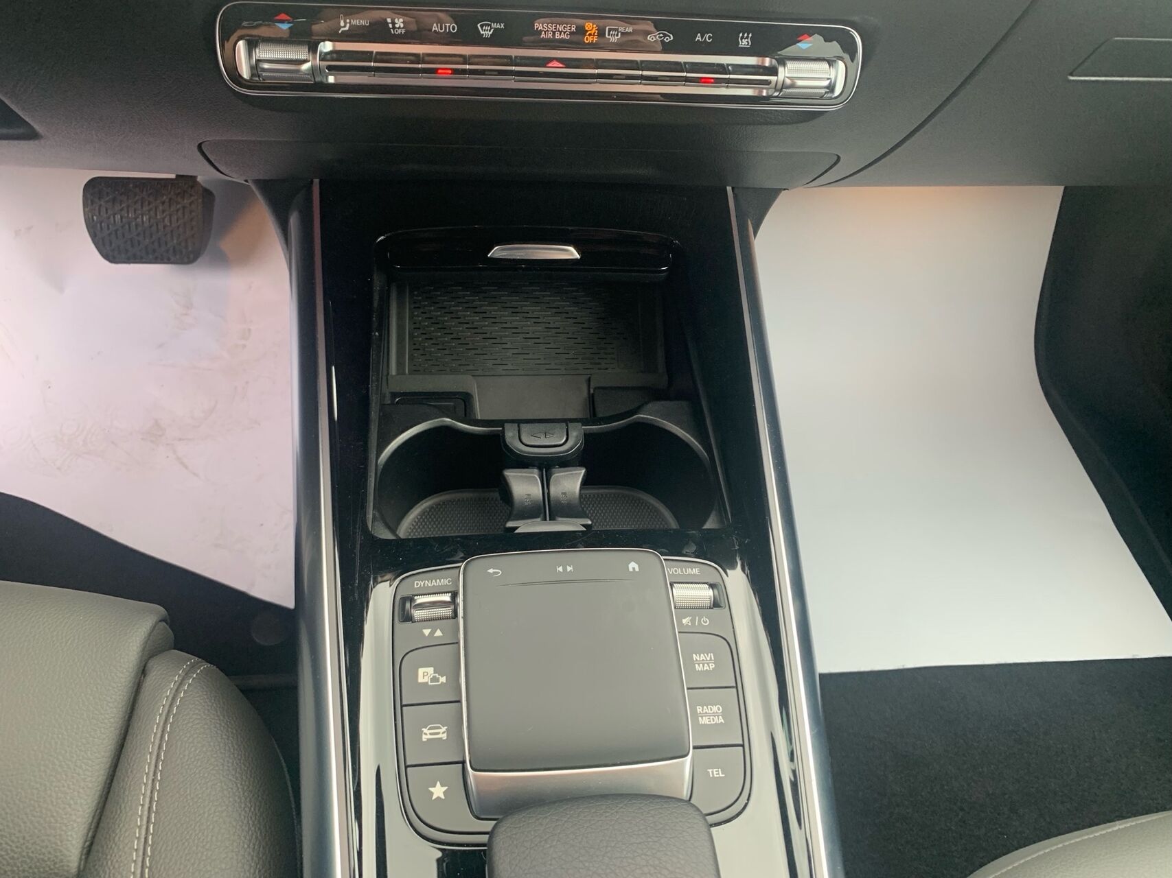 Billede af Mercedes-Benz EQA 350 EL 4Matic 292HK 5d Aut.