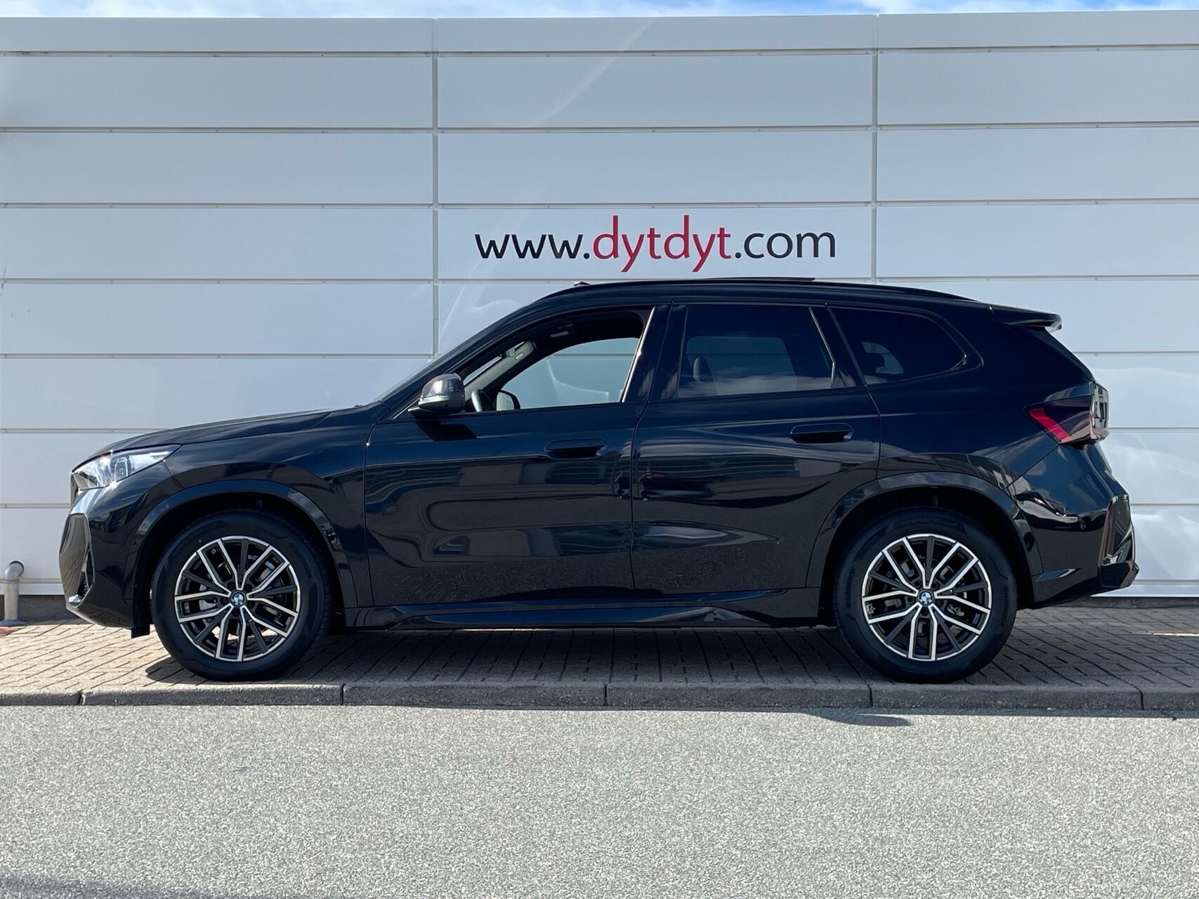 Billede af BMW iX1 eDrive20 EL M-Sport 204HK 5d Aut.