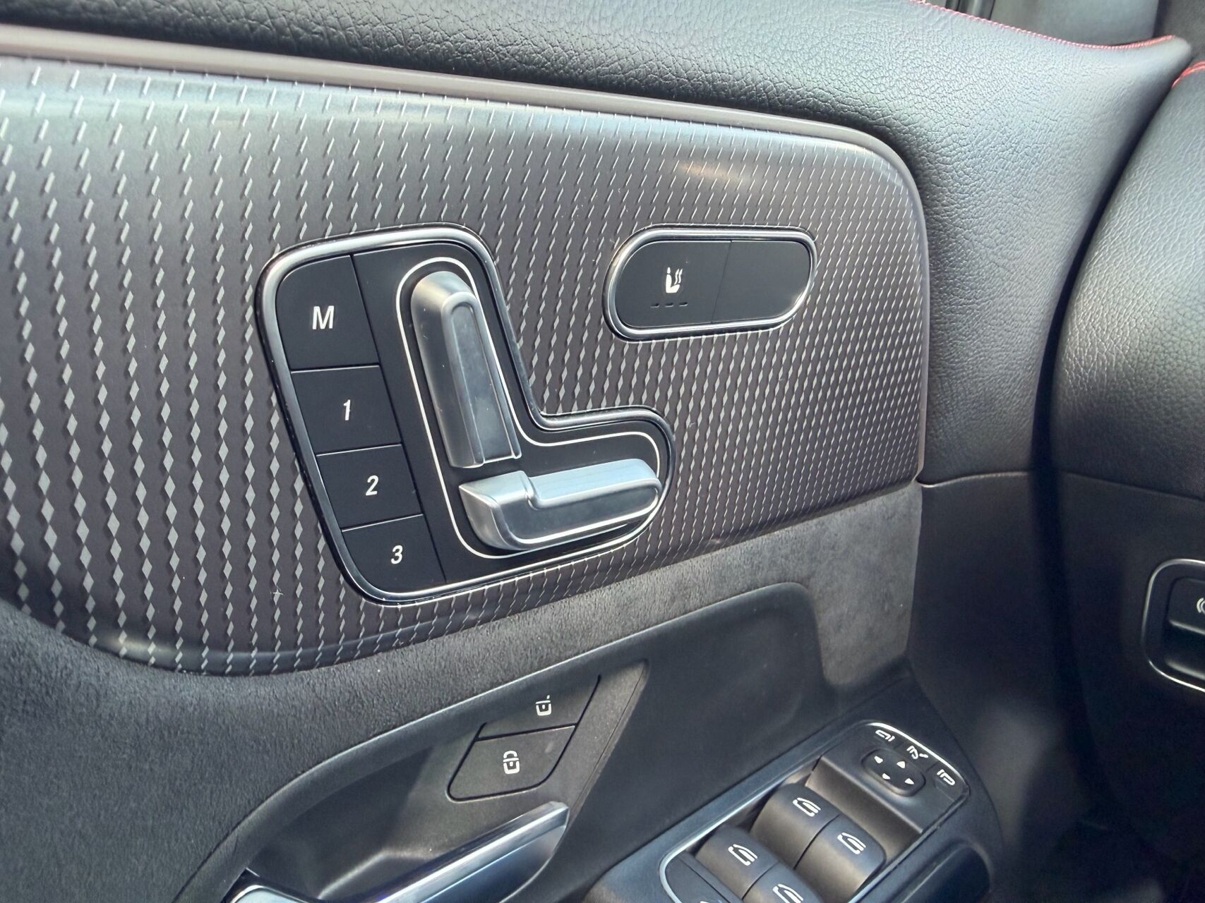 Billede af Mercedes-Benz EQA 250 EL AMG Line 190HK 5d Aut.