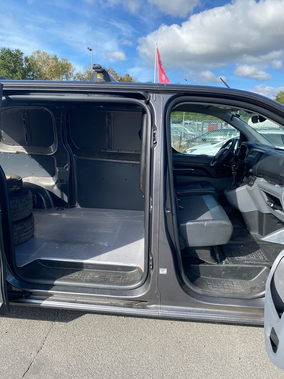 Billede af Toyota Proace Medium 1,5 D Comfort 120HK Van 6g