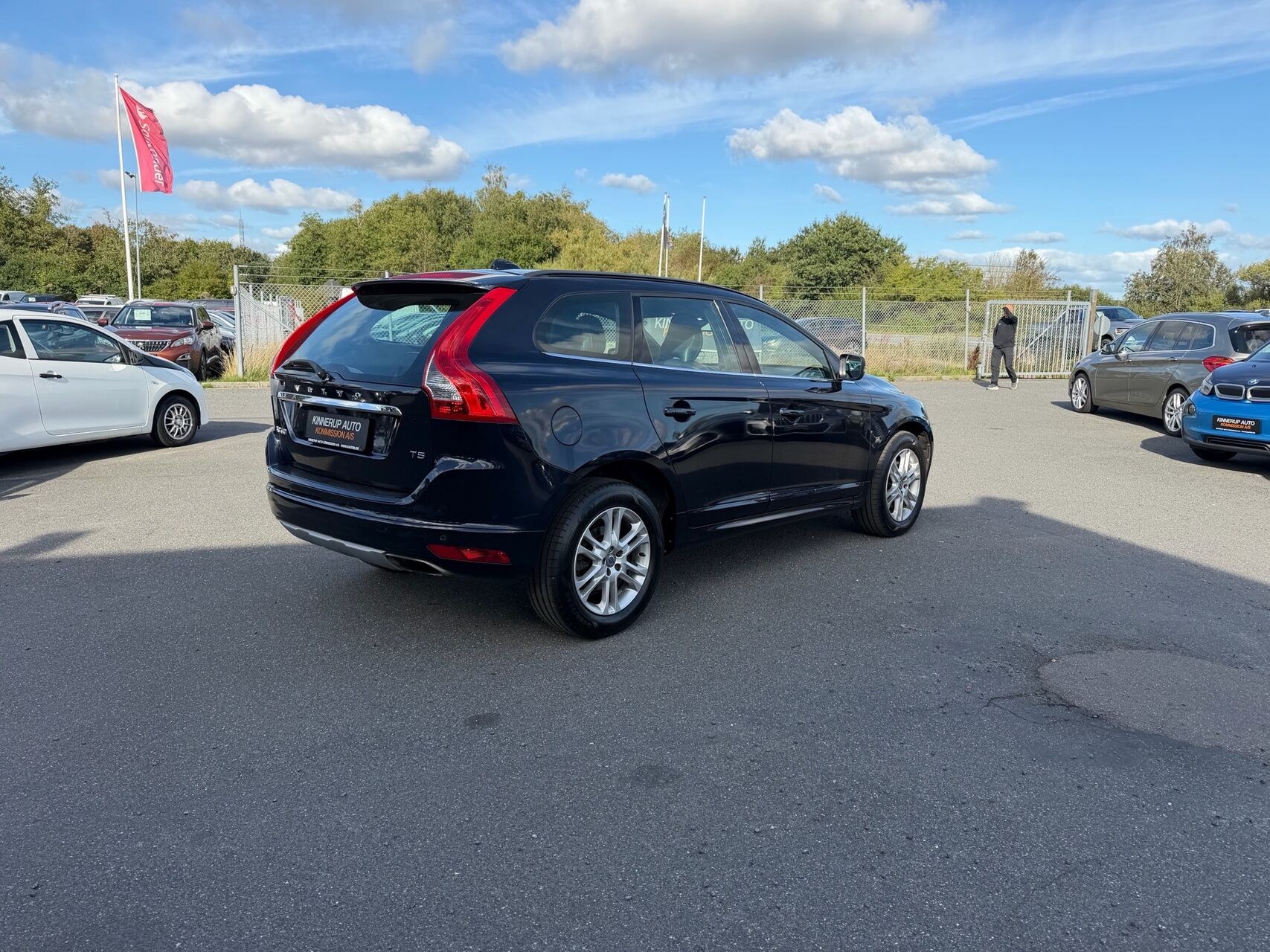 Billede af Volvo XC60 2,0 T5 Momentum 245HK 5d 8g Aut.