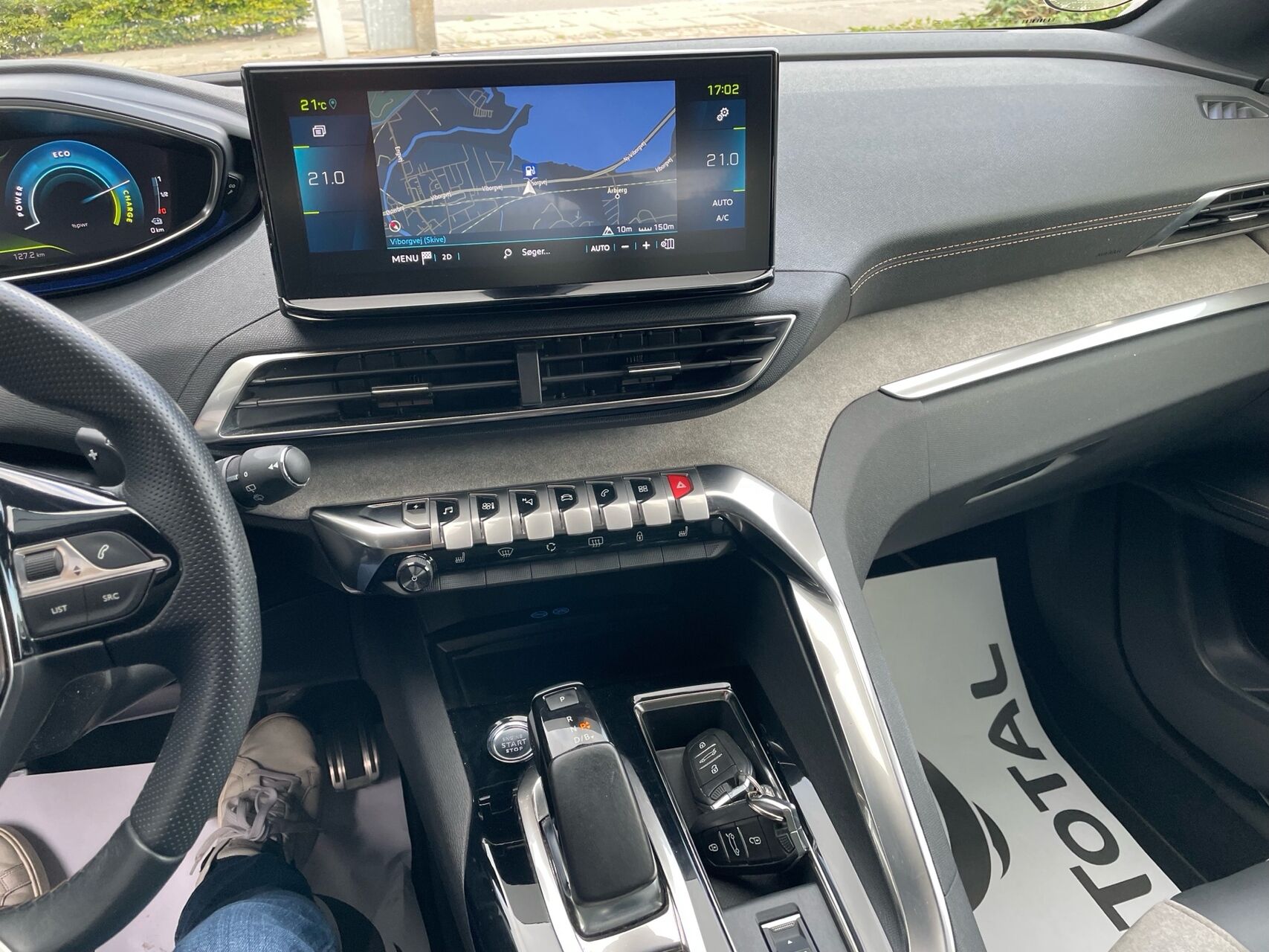 Billede af Peugeot 3008 1,6 PureTech  Plugin-hybrid GT Pack AWD EAT8 300HK 5d 8g Aut.
