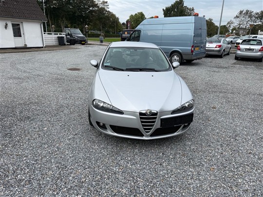 Alfa Romeo 147 1,6 T.Spark 16V 120HK 3d