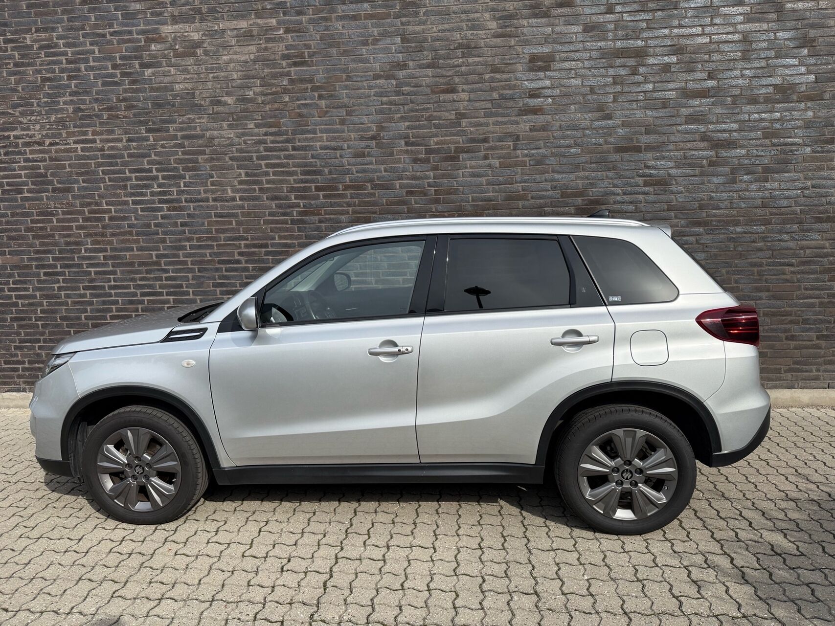 Billede af Suzuki Vitara 1,5 Hybrid Active AGS 102HK 5d 6g Aut.