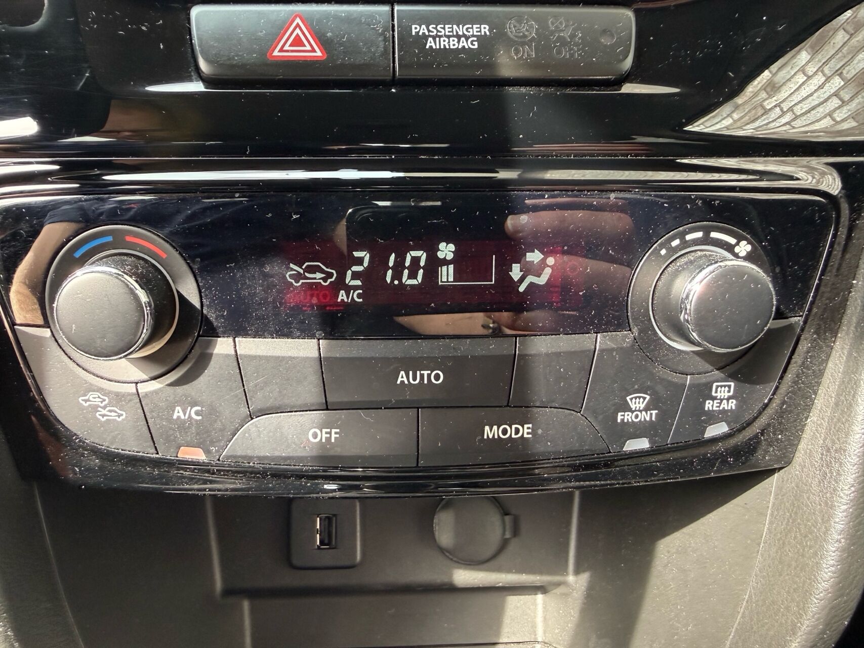 Billede af Suzuki Vitara 1,5 Hybrid Active AGS 102HK 5d 6g Aut.