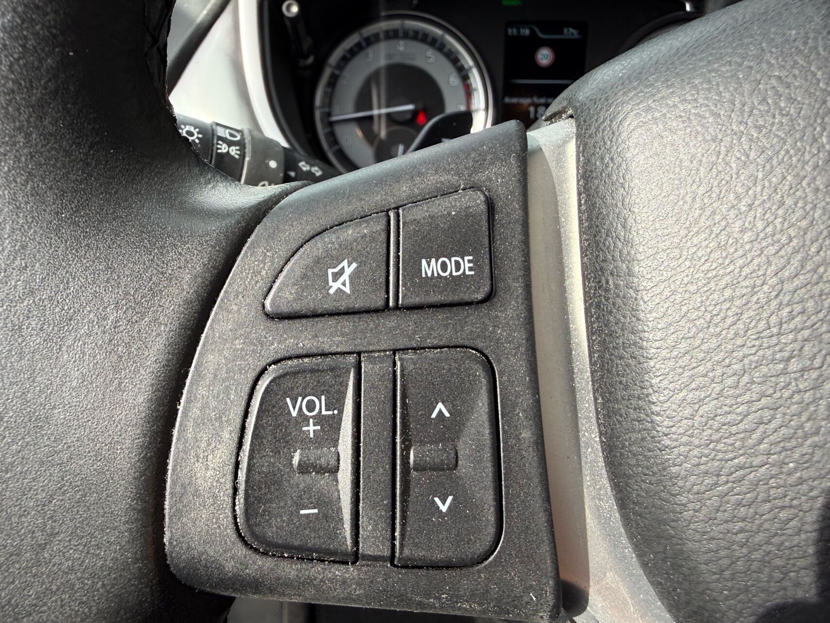 Billede af Suzuki Vitara 1,5 Hybrid Active AGS 102HK 5d 6g Aut.