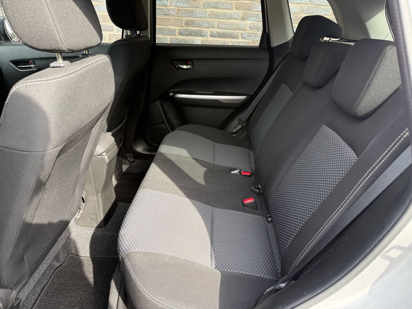 Billede af Suzuki Vitara 1,5 Hybrid Active AGS 102HK 5d 6g Aut.