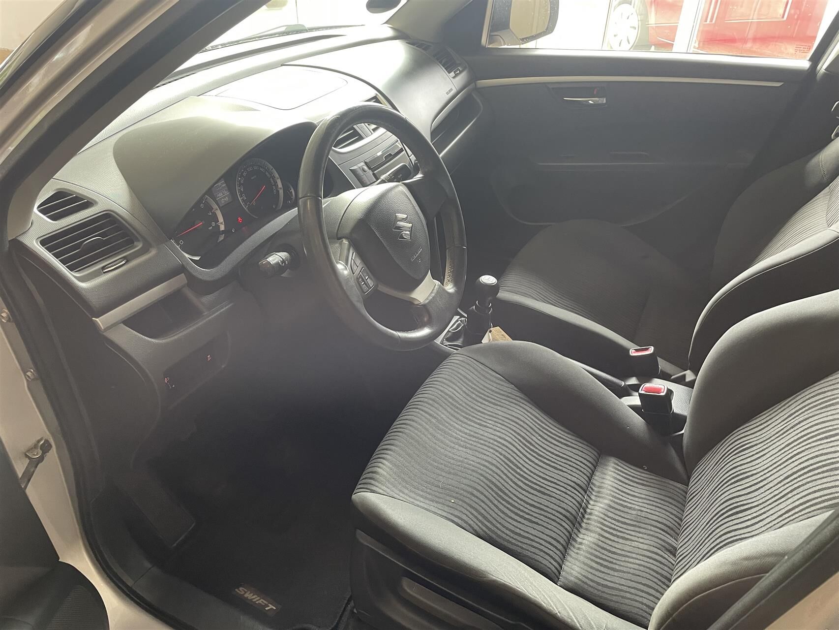 Billede af Suzuki Swift 1,2 16V GL 94HK 5d