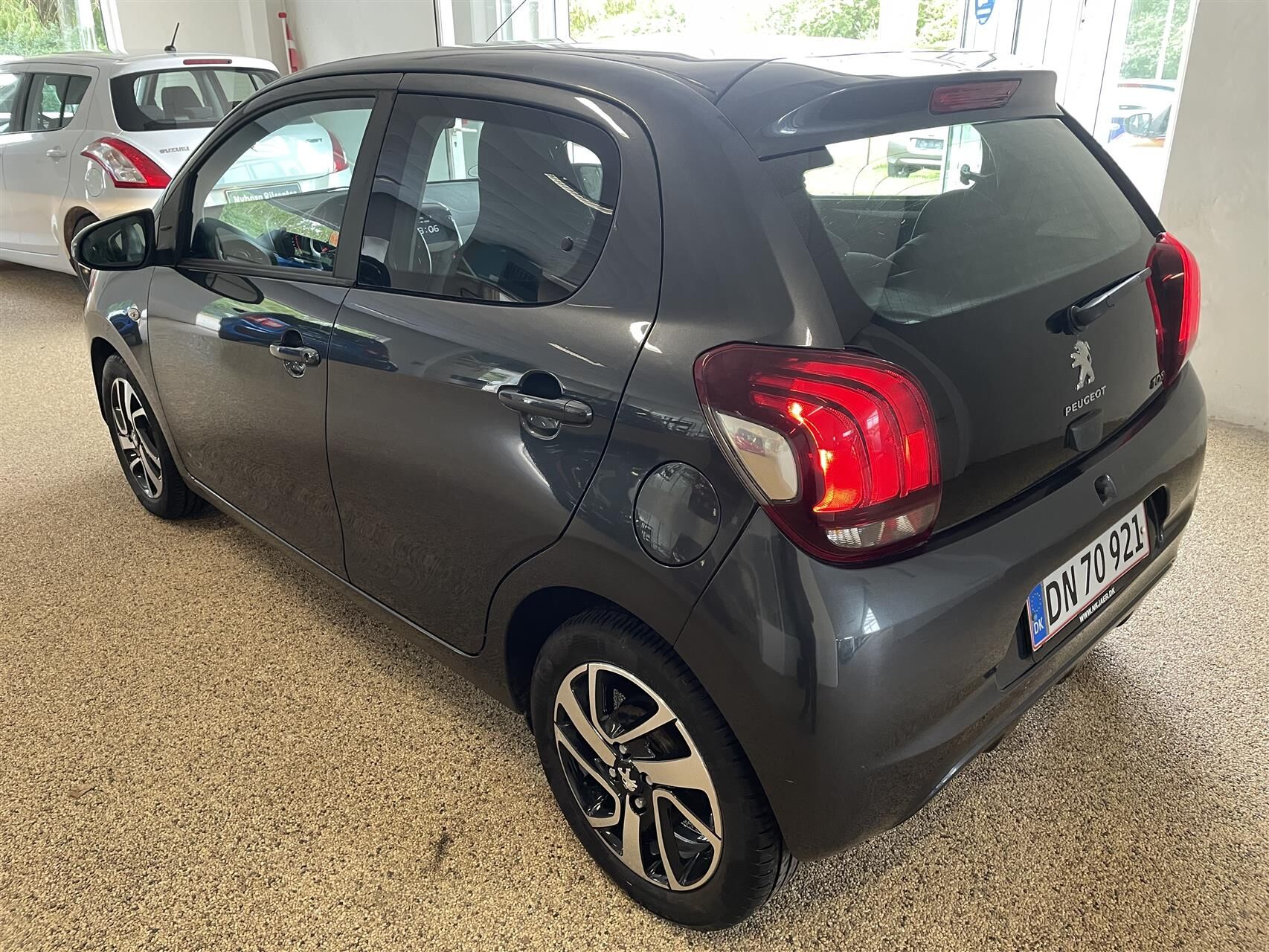 Billede af Peugeot 108 1,0 e-Vti Allure+ 72HK 5d