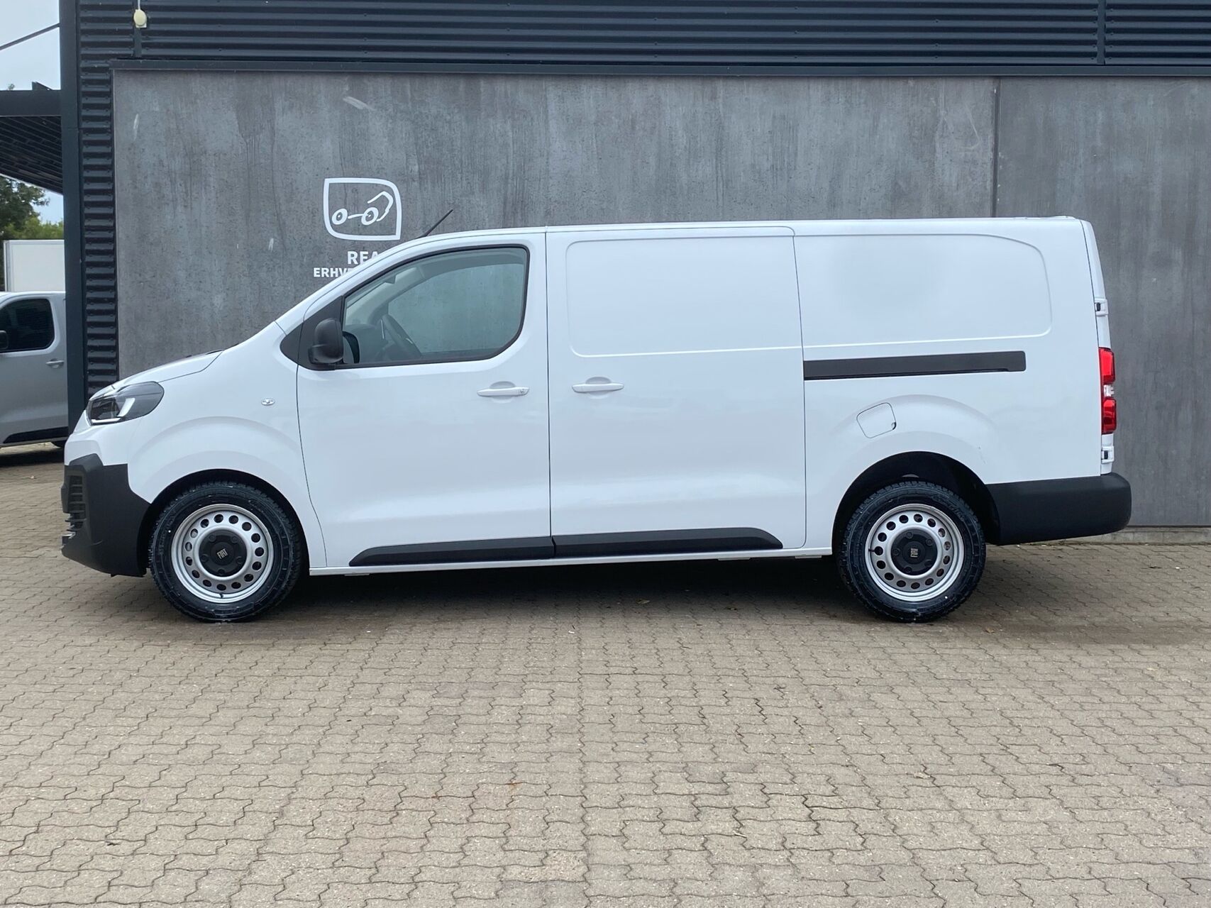 Billede af Fiat Scudo L3 2,2 BlueHDI Pro 150HK Van 8g Aut.