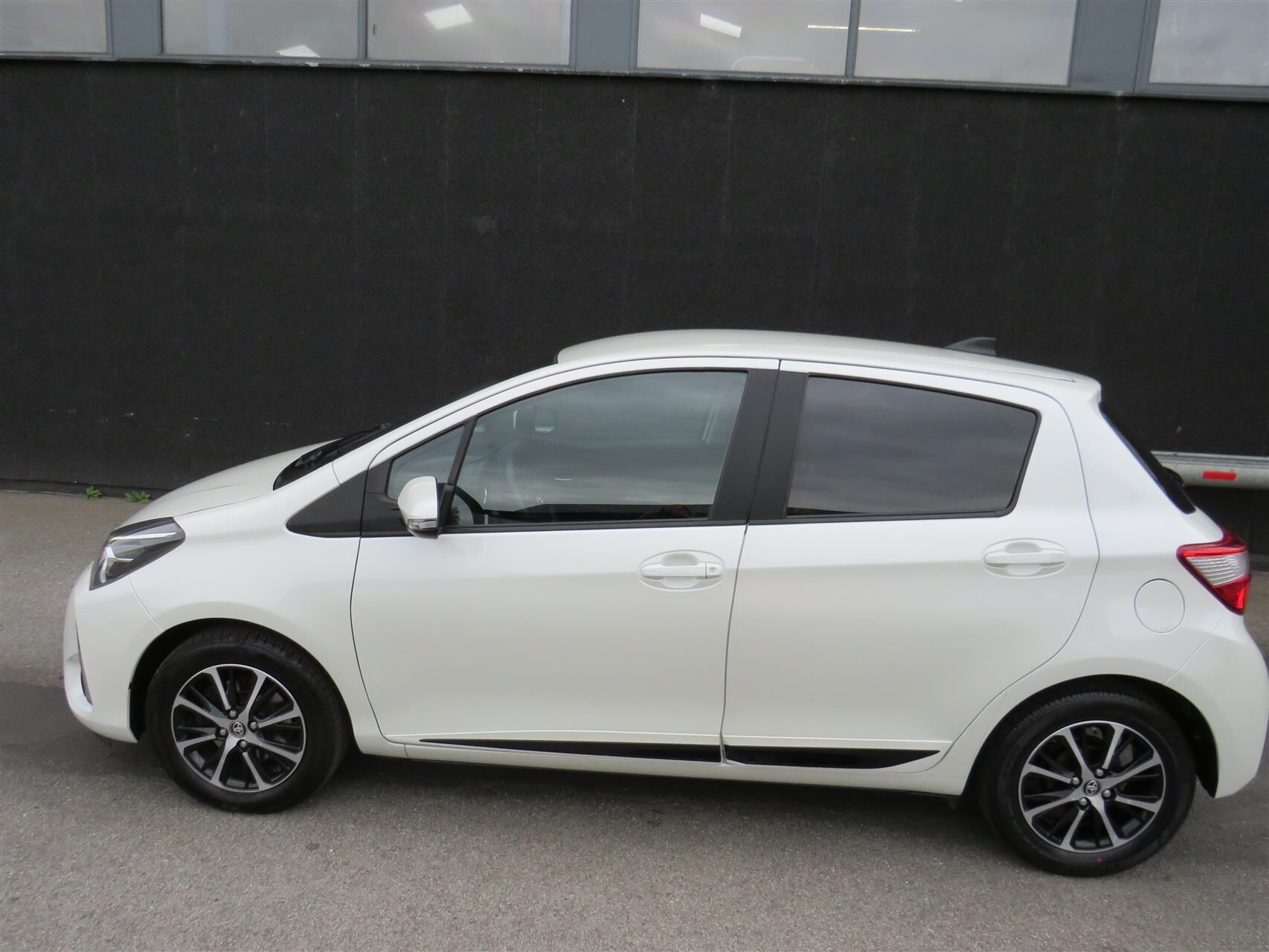 Billede af Toyota Yaris 1,5 VVT-I T3 Smartpakke 111HK 5d 6g