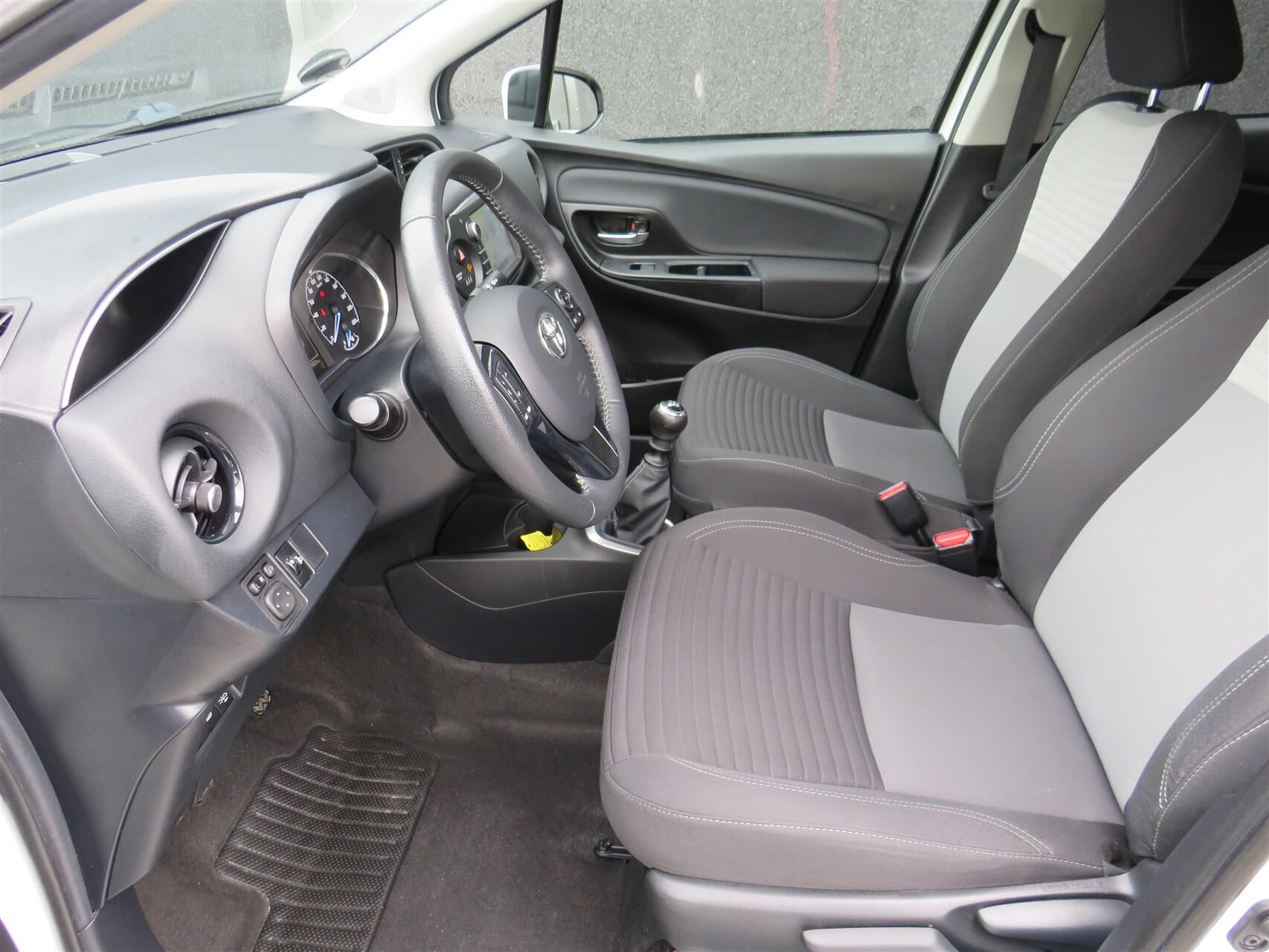 Billede af Toyota Yaris 1,5 VVT-I T3 Smartpakke 111HK 5d 6g