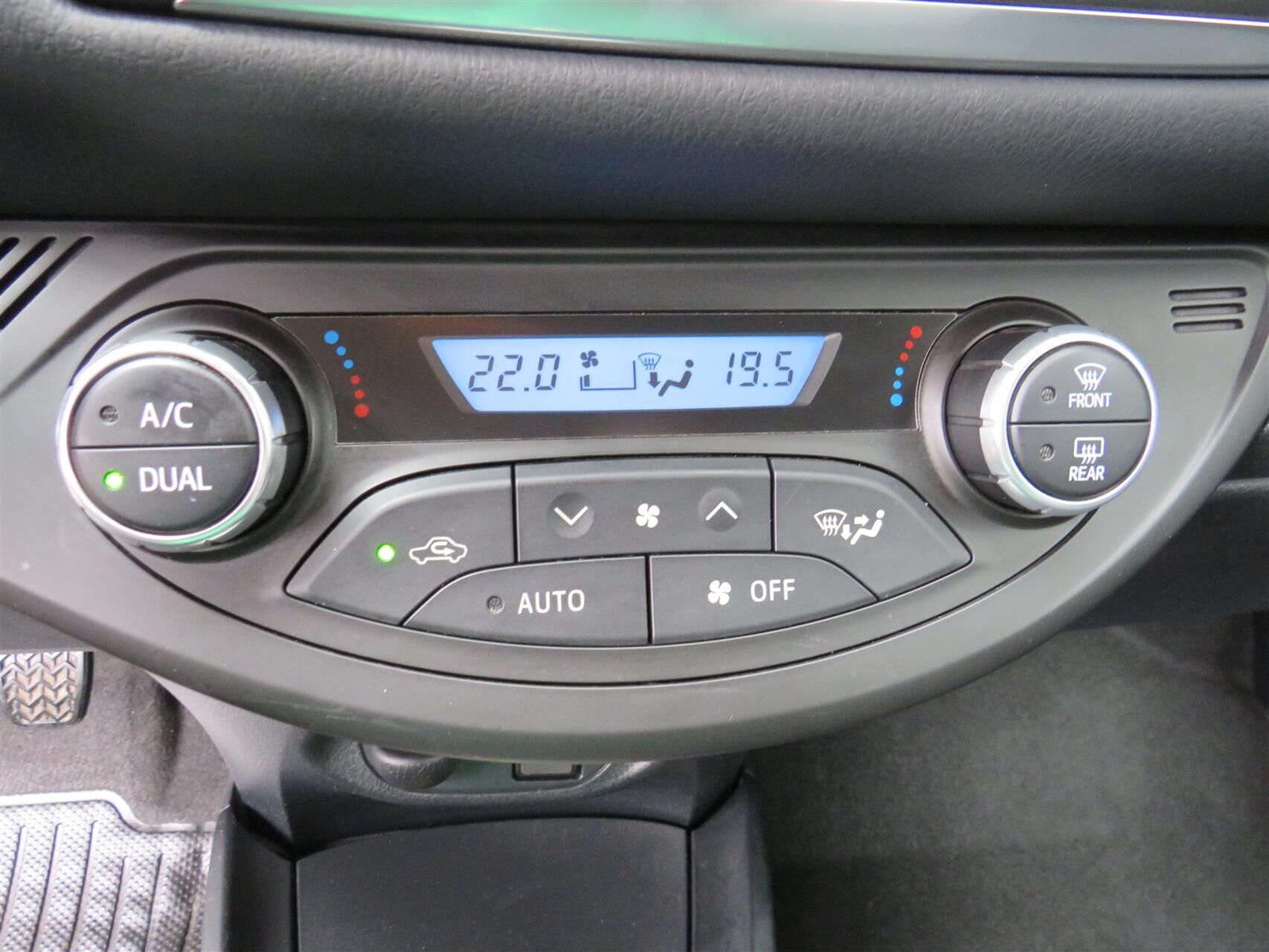 Billede af Toyota Yaris 1,5 VVT-I T3 Smartpakke 111HK 5d 6g
