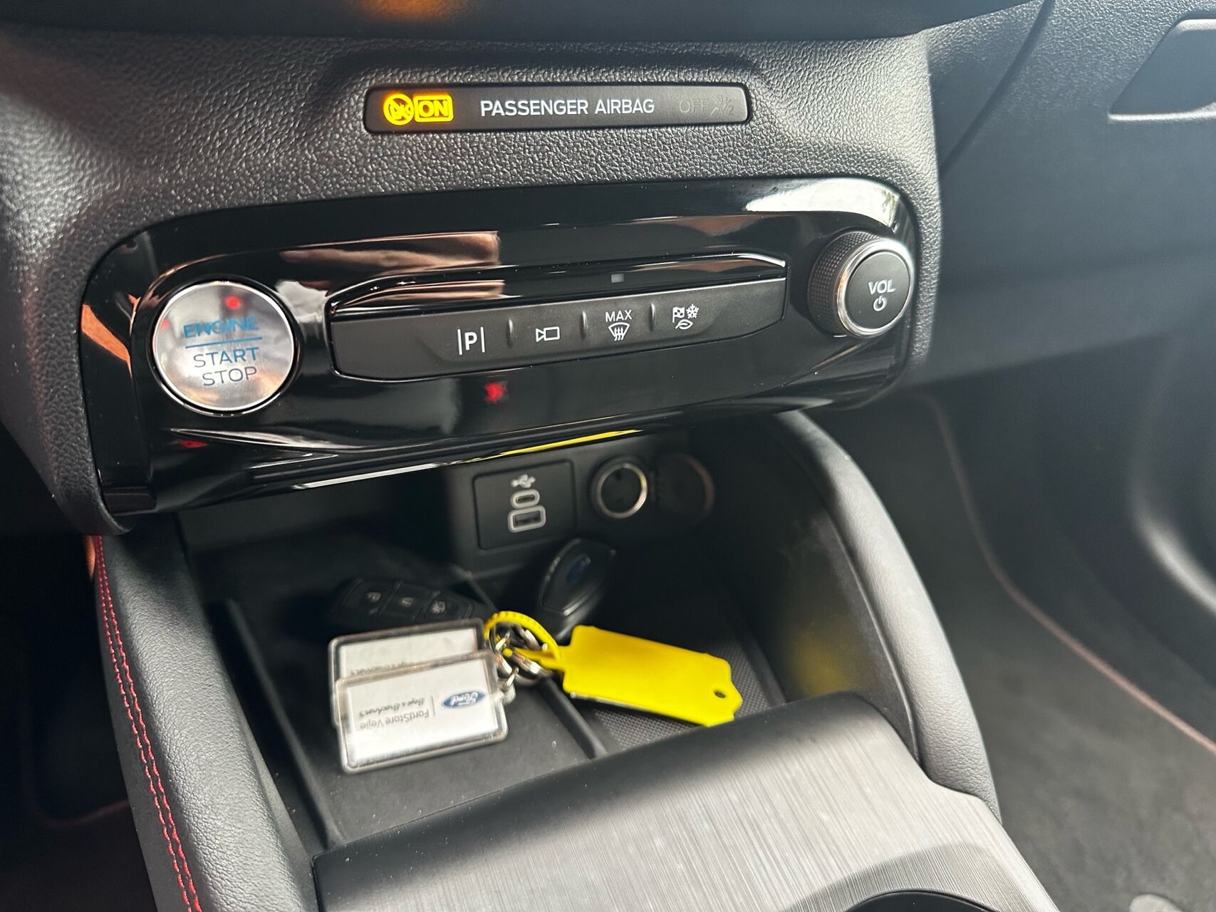 Billede af Ford Kuga 2,5 Plugin-hybrid ST-Line X CVT 243HK 5d Aut.