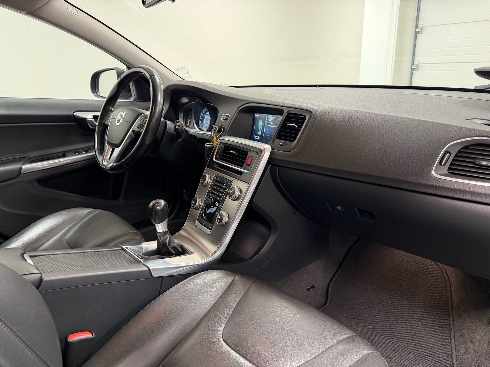 Billede af Volvo V60 2,0 D3 Momentum 136HK Stc 6g