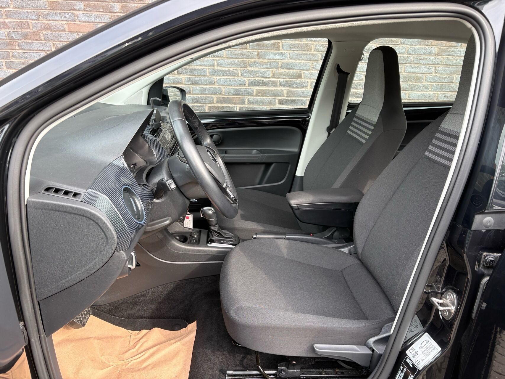 Billede af VW e-up EL 83HK 5d Aut.