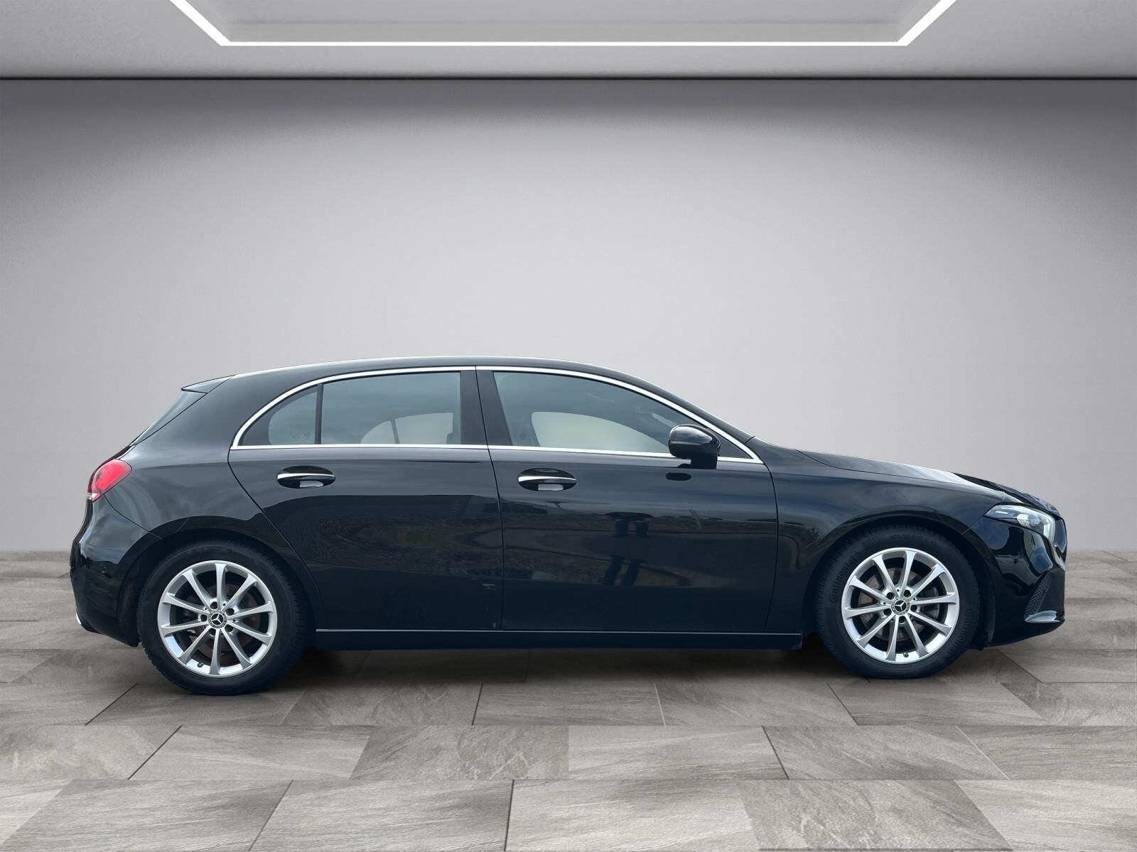 Billede af Mercedes-Benz A200 d 2,0 CDI 8G-DCT 150HK 5d 8g Aut.