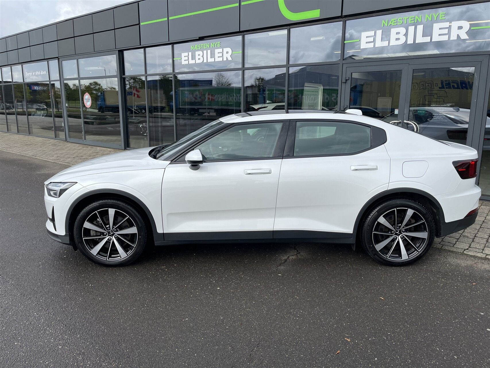Billede af Polestar 2 EL Long Range Plus AWD 408HK 5d Aut.