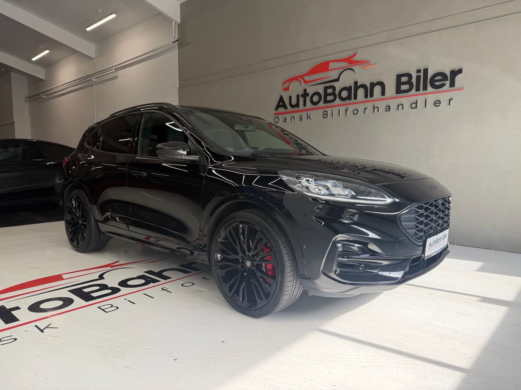 Billede af Ford Kuga 2,5 Plugin-hybrid ST-Line X CVT 225HK 5d Trinl. Gear