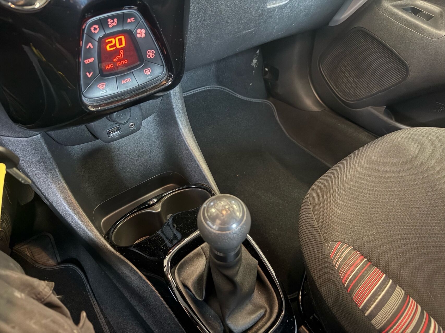 Billede af Citroën C1 1,0 VTi Sportline 72HK 5d