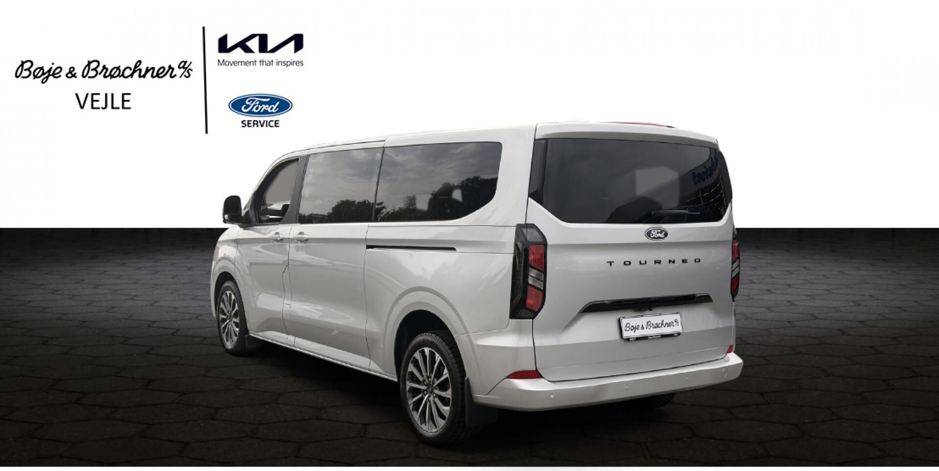 Billede af Ford Tourneo Custom 320 L2H1 2,0 EcoBlue Titanium 136HK 8g Aut.