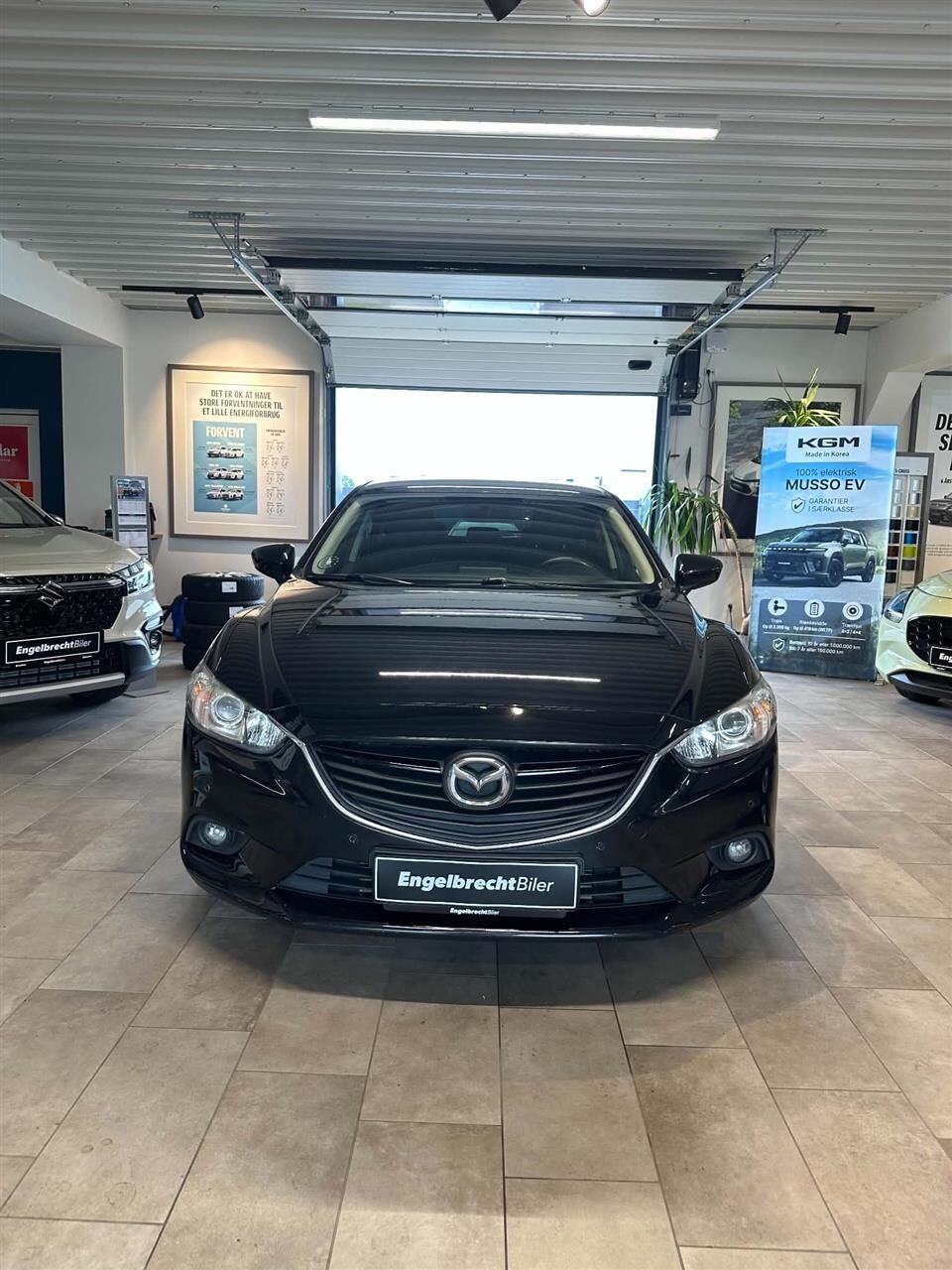 Billede af Mazda 6 2,2 Skyactiv-D Core Business 150HK Stc 6g Aut.