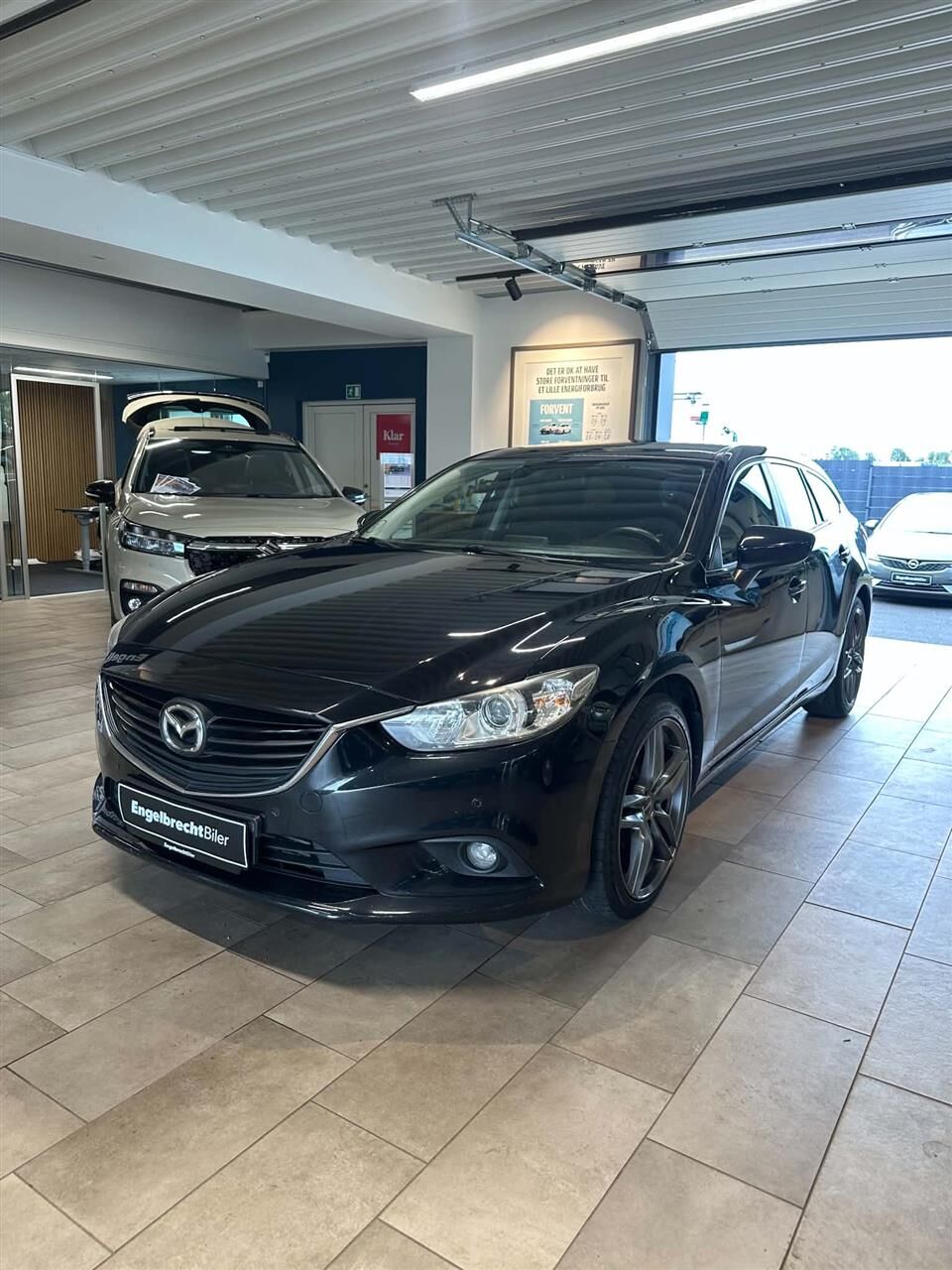 Billede af Mazda 6 2,2 Skyactiv-D Core Business 150HK Stc 6g Aut.